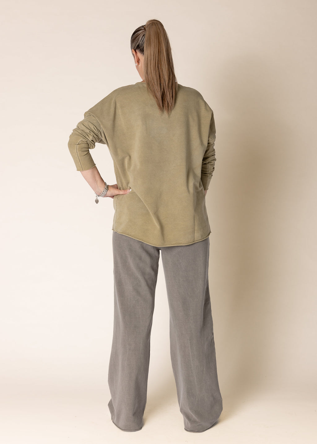 Lilia Top in Green Olive