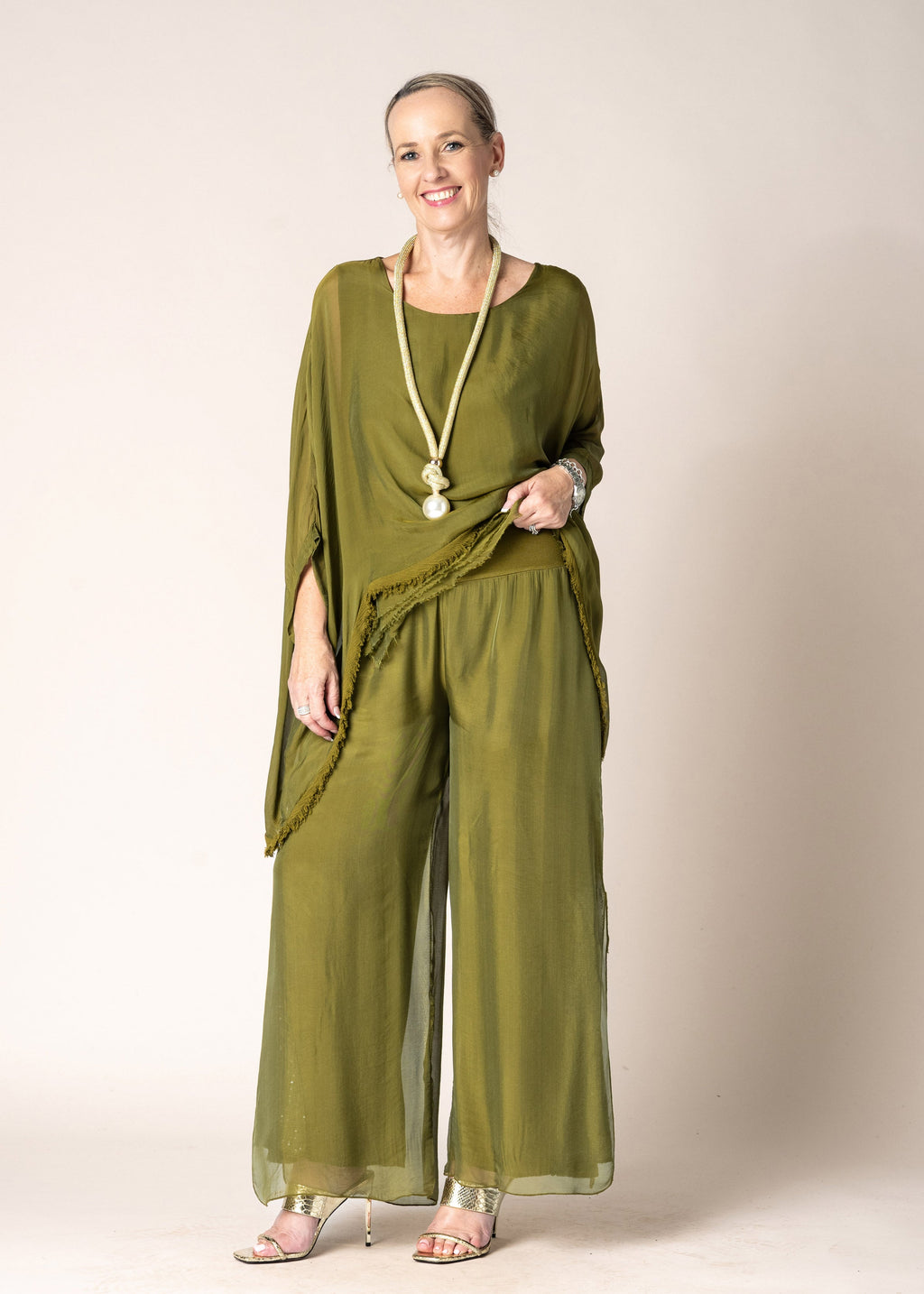 Karolina Silk Pants in Green Olive