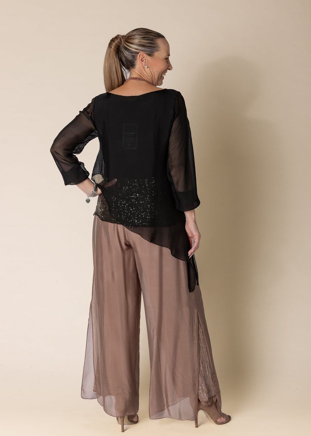 Heathie Top in Onyx