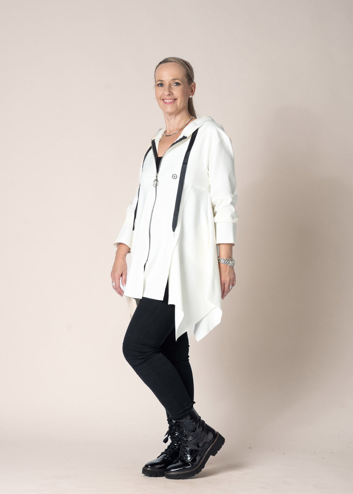 Tia Jacket in Cream