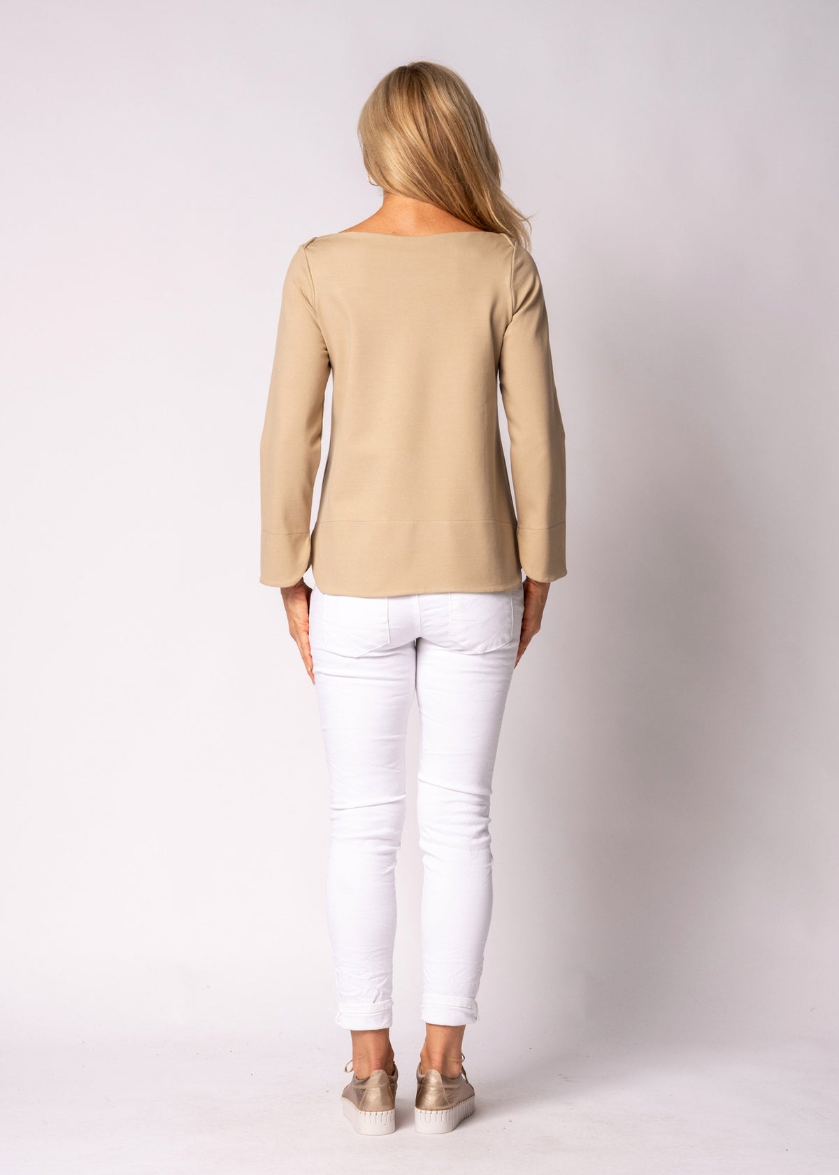 Renelle Top in Latte