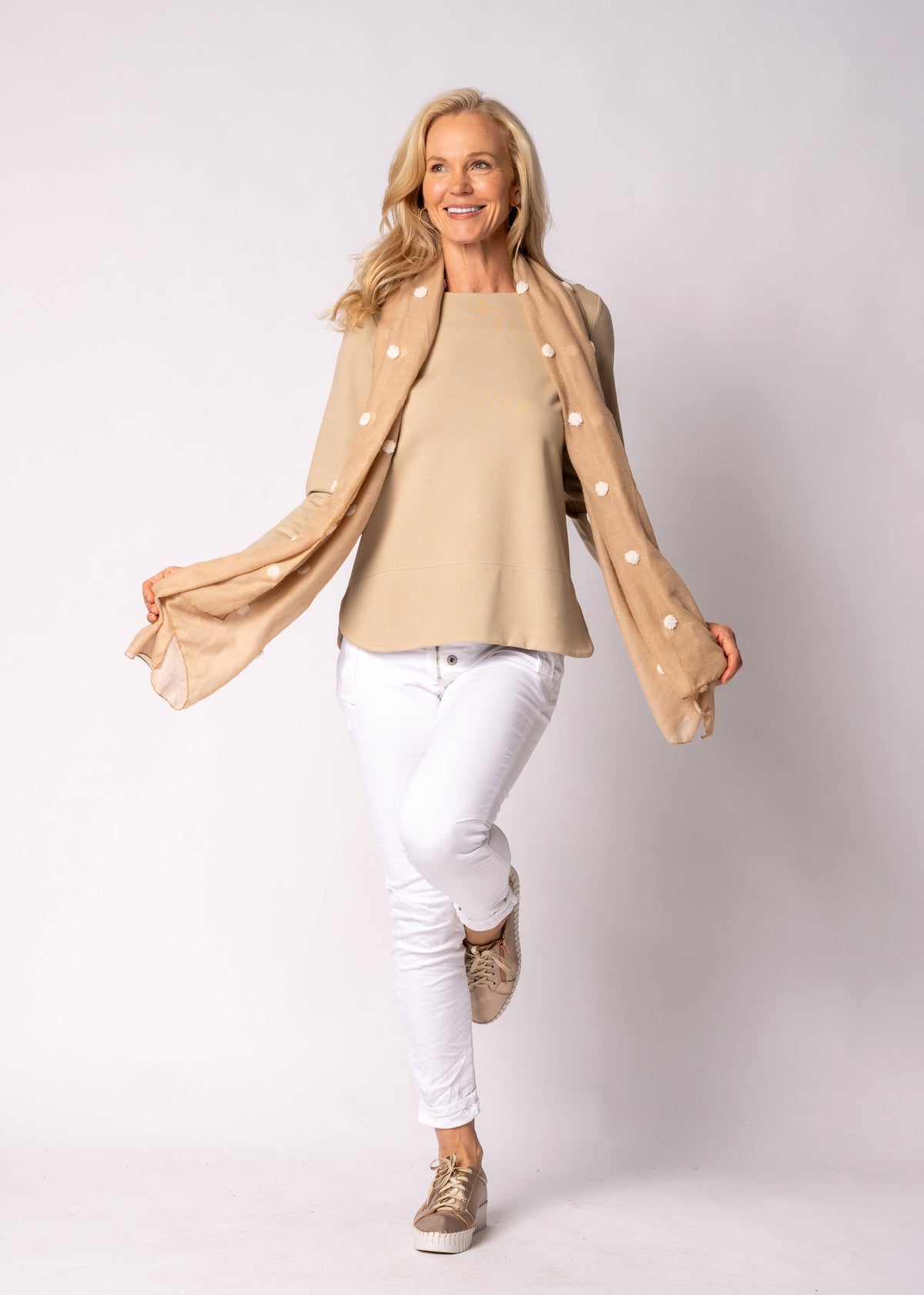 Renelle Top in Latte