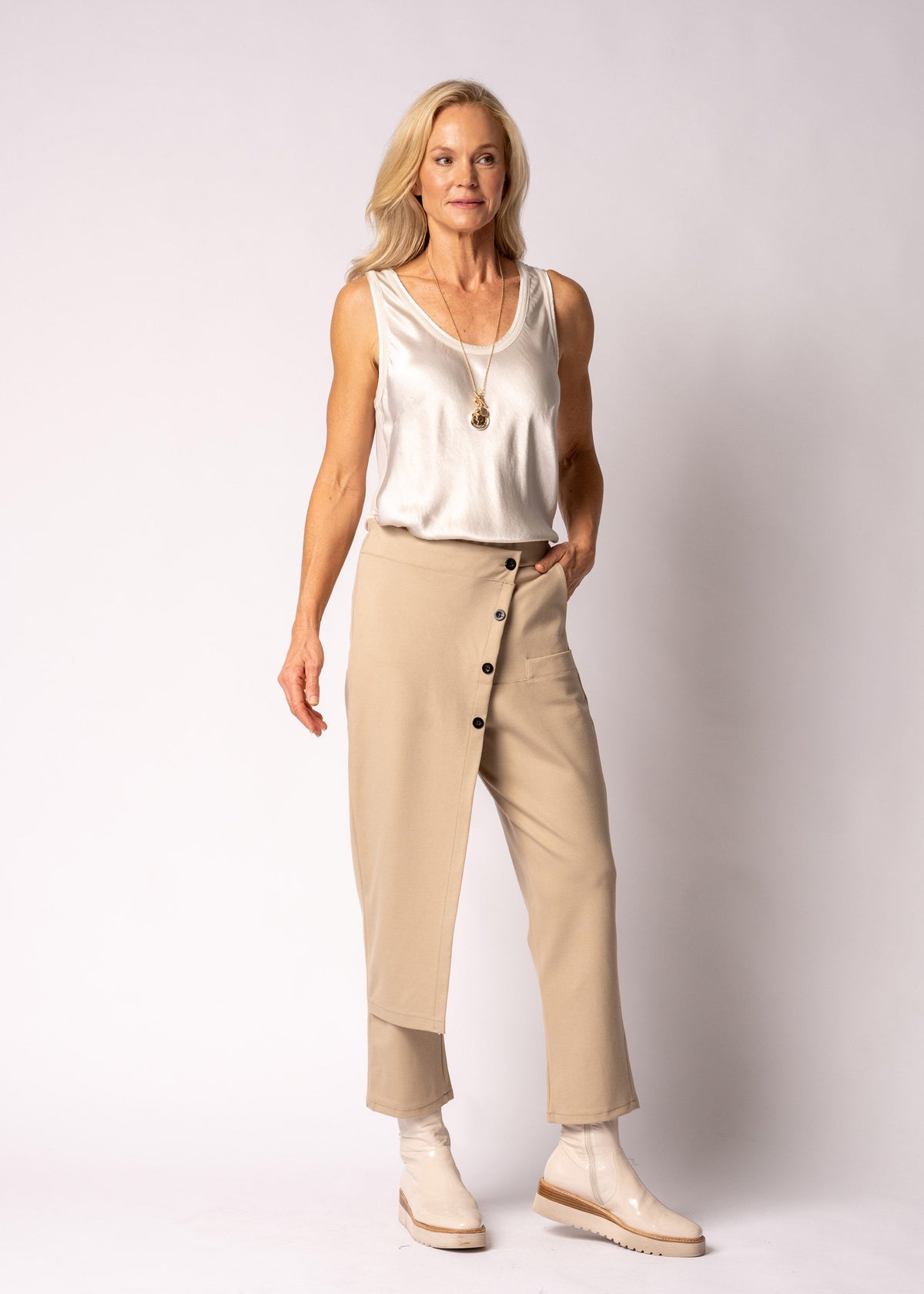 Irisa Pants in Latte