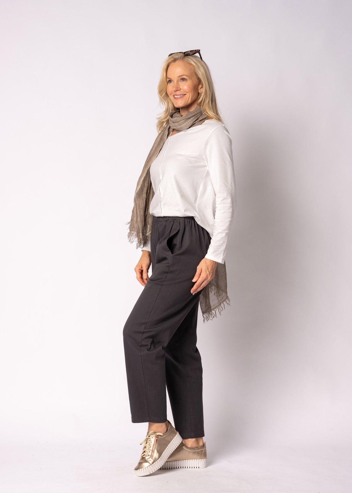 Alindra Pants in Granite