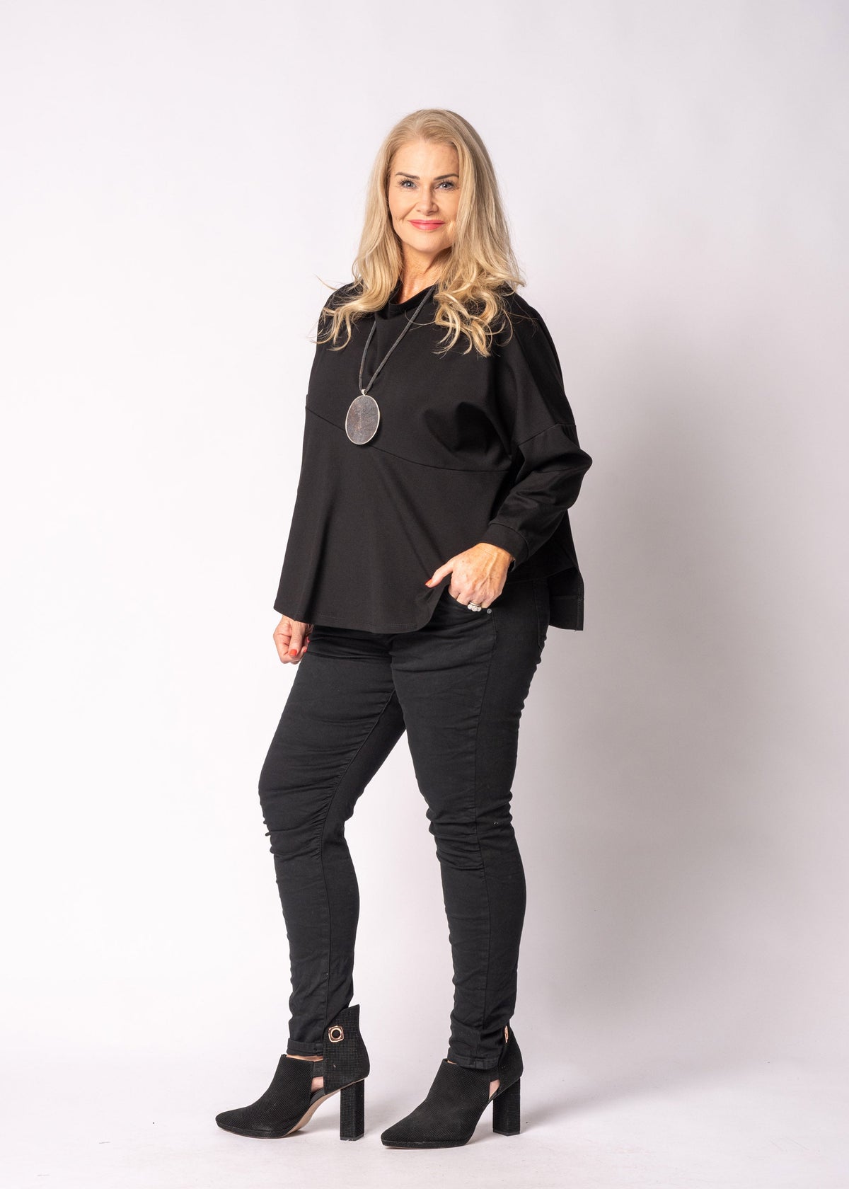 Amadia Top in Onyx