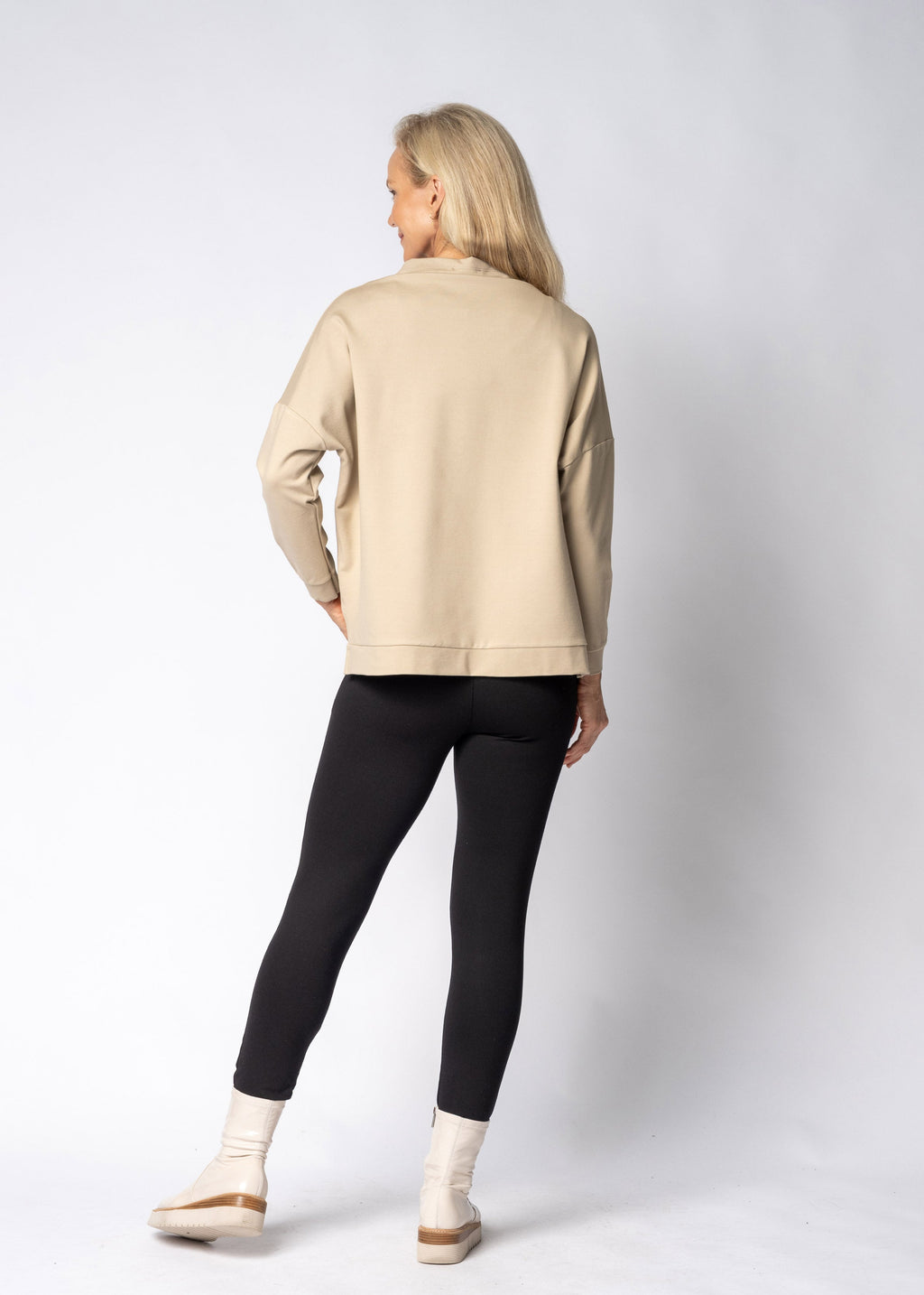 Amadia Top in Latte
