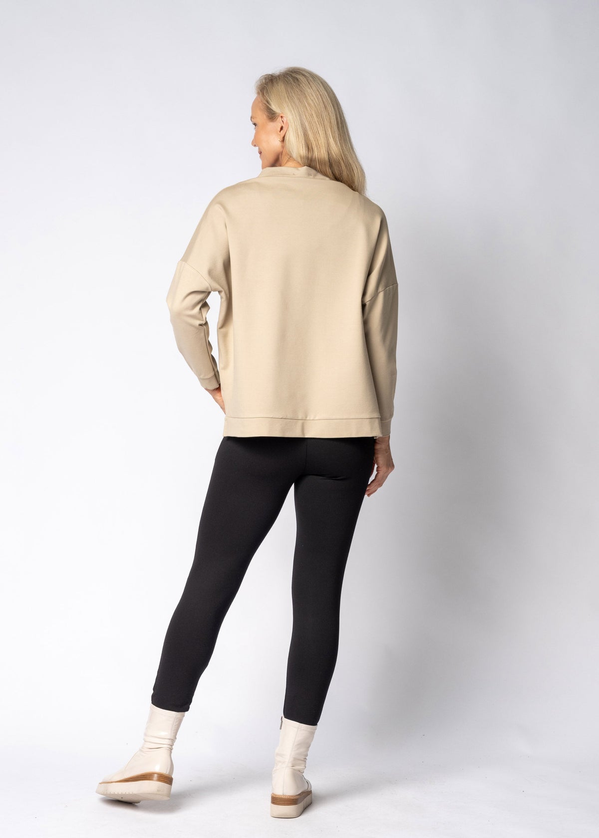 Amadia Top in Latte