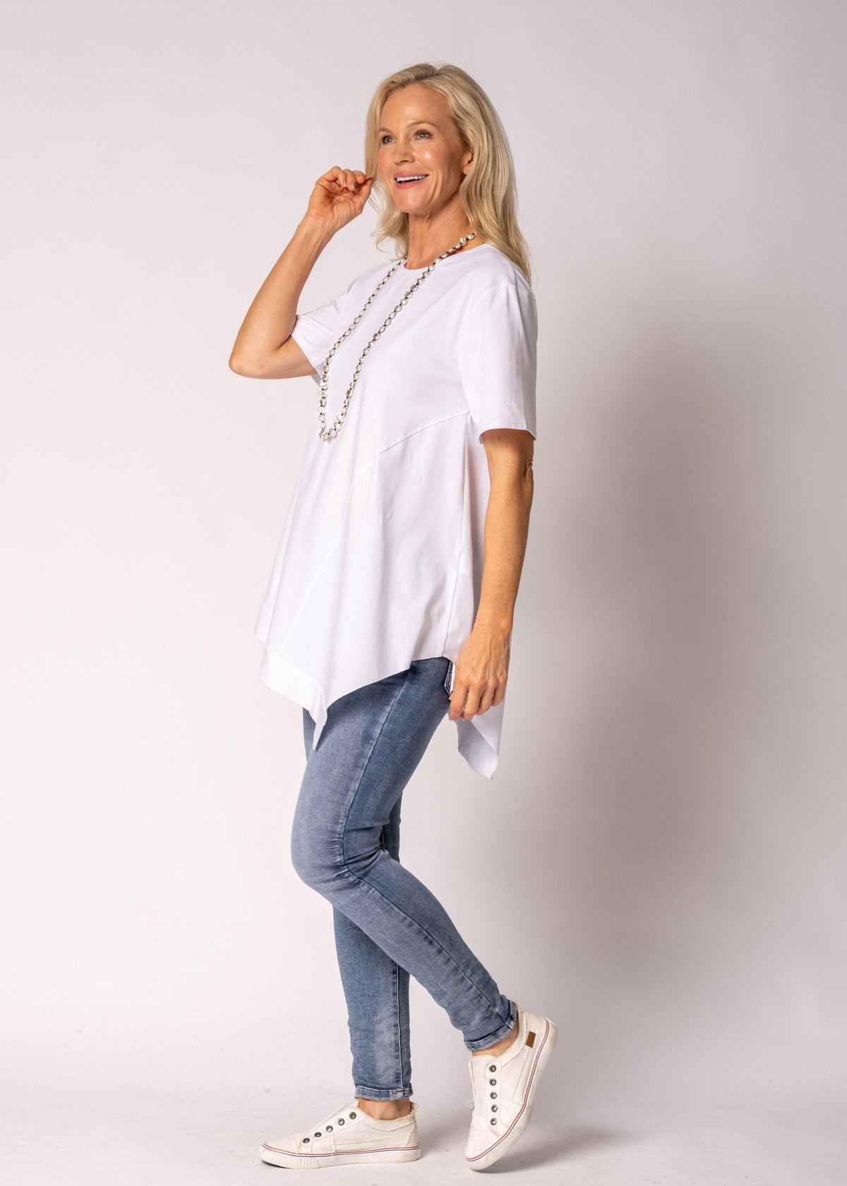 Alodia Cotton Top in White