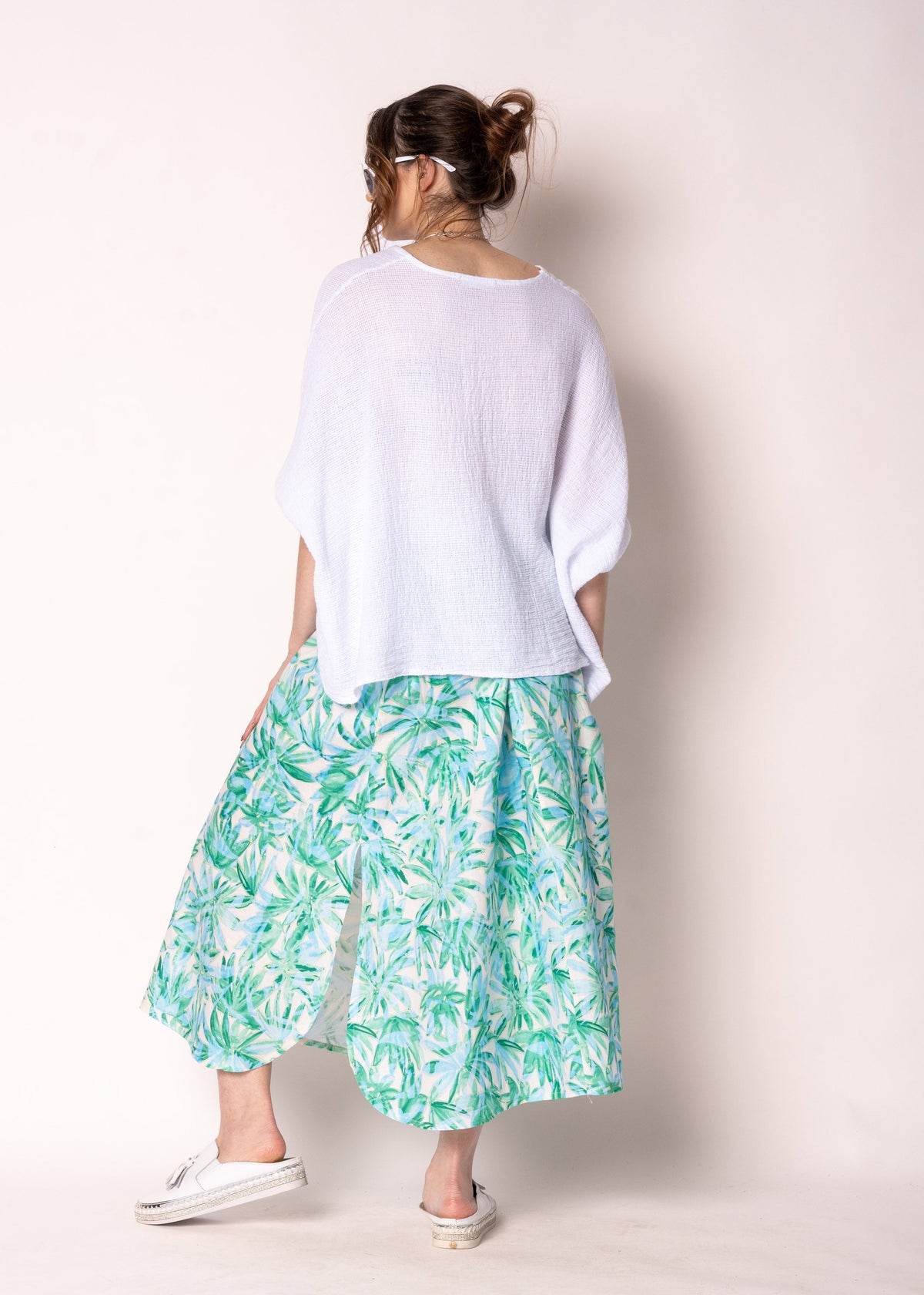 Aloura Linen Blend Skirt in Capri Green