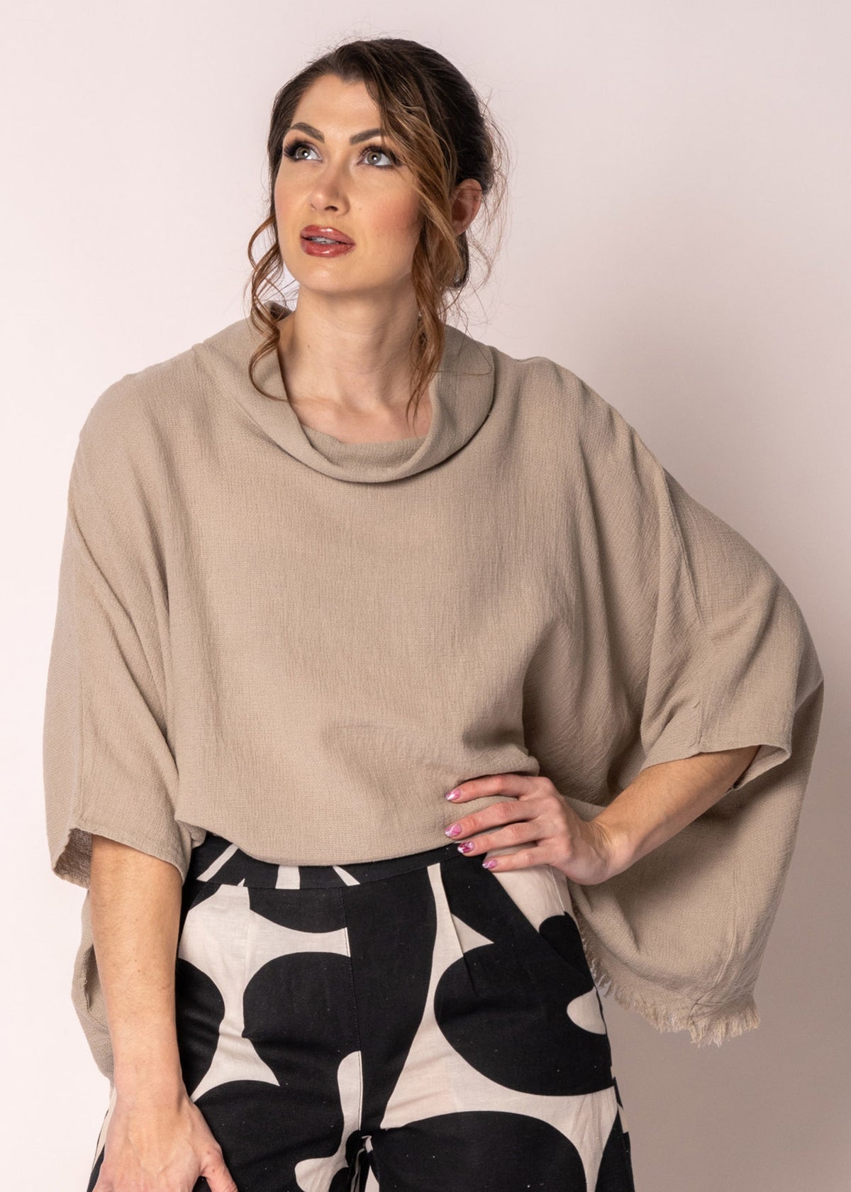 Kiora Linen Top in Latte