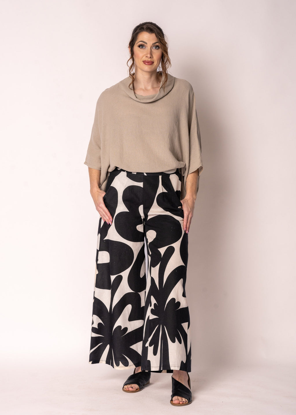 Kiora Linen Top in Latte