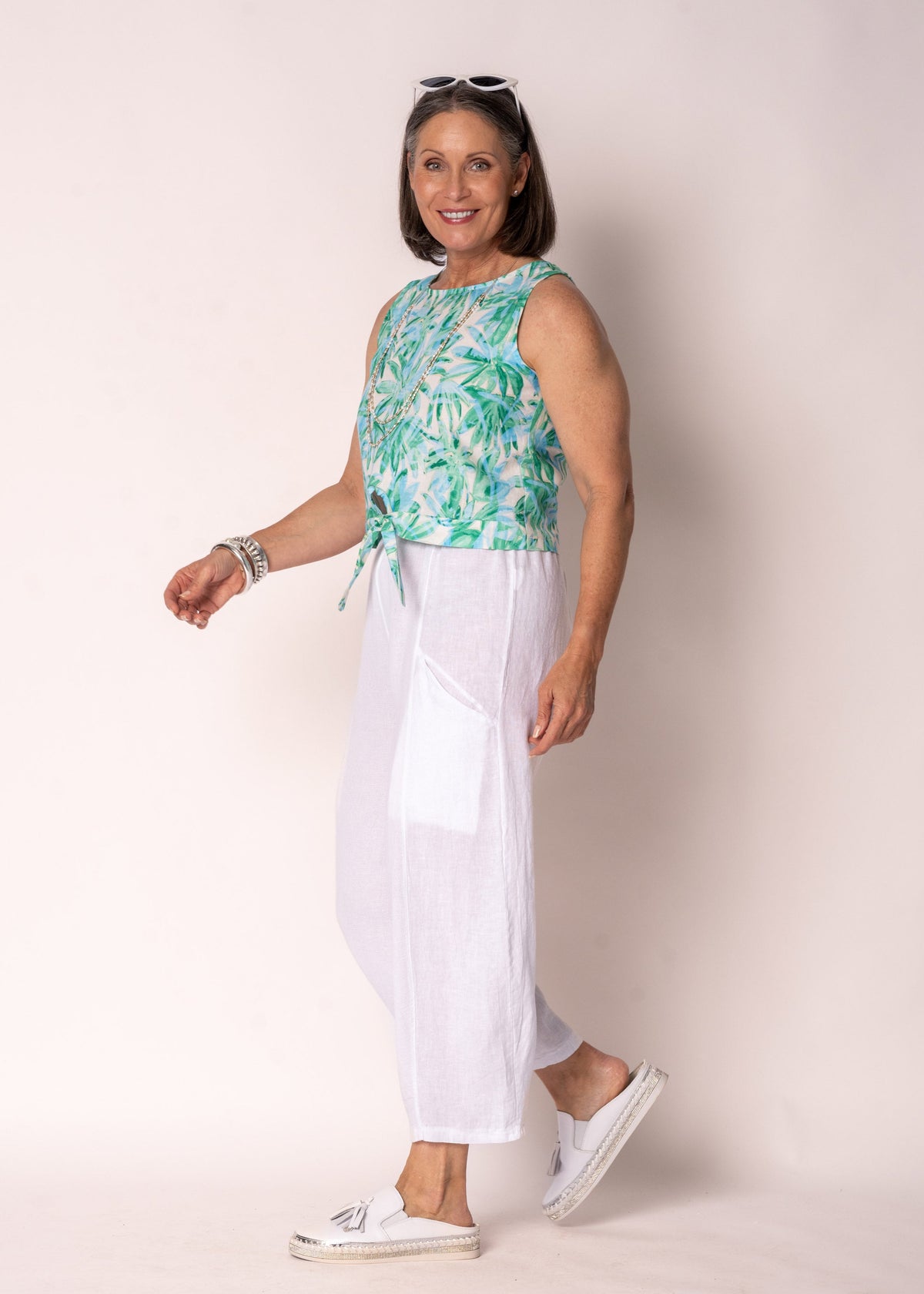 Amoret Linen Top in Capri Green