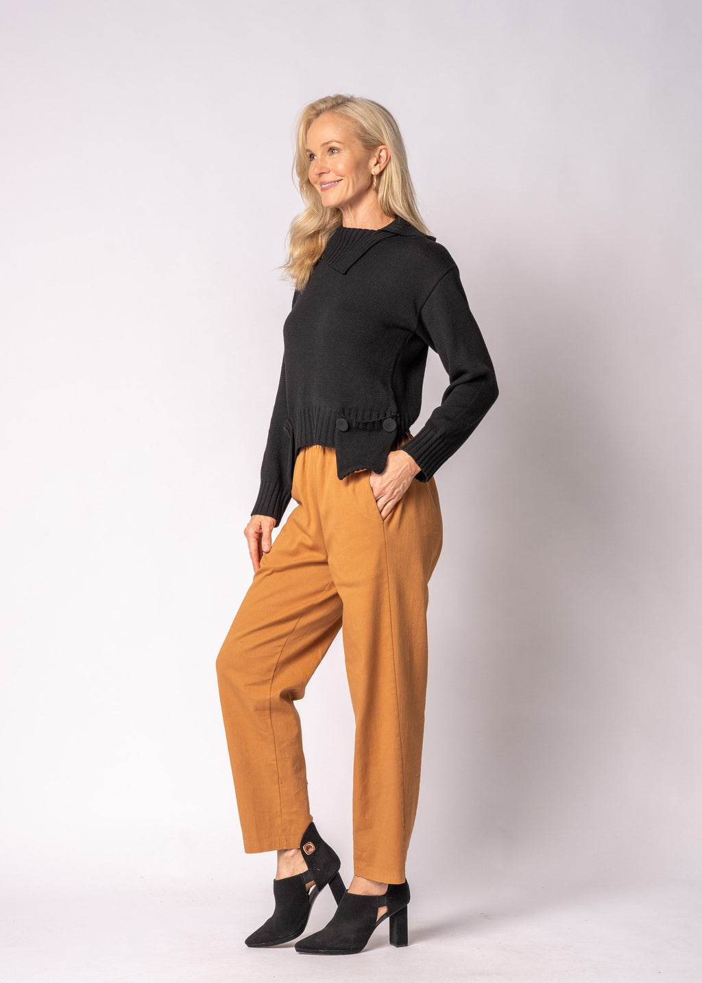 Alindra Pants in Sahara Sand