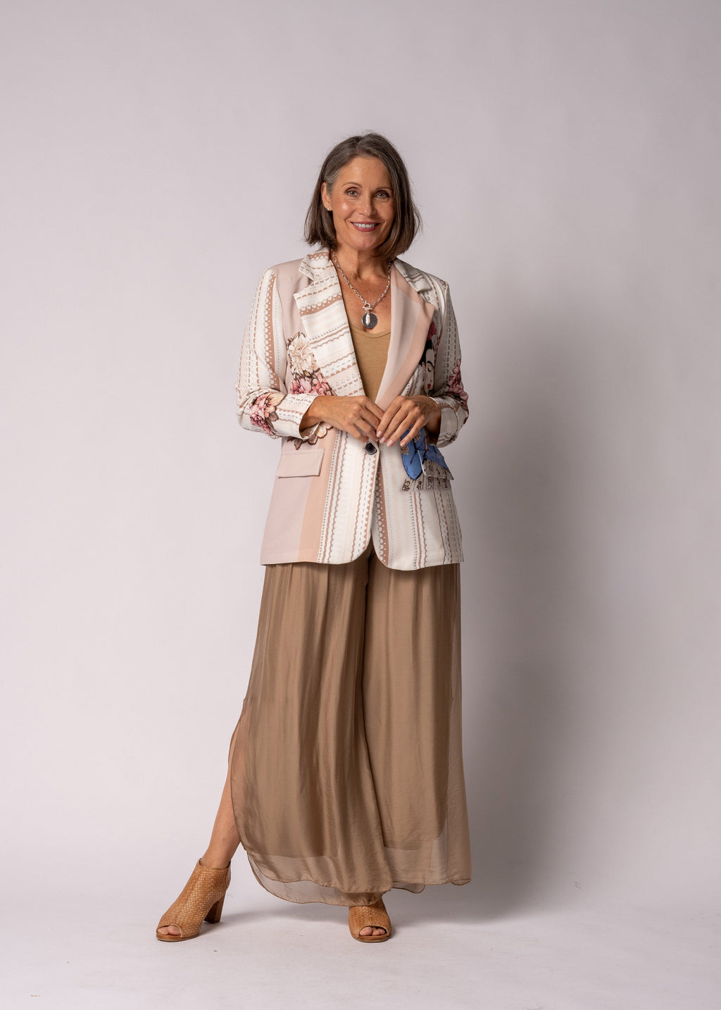 Aeris Jacket in Latte