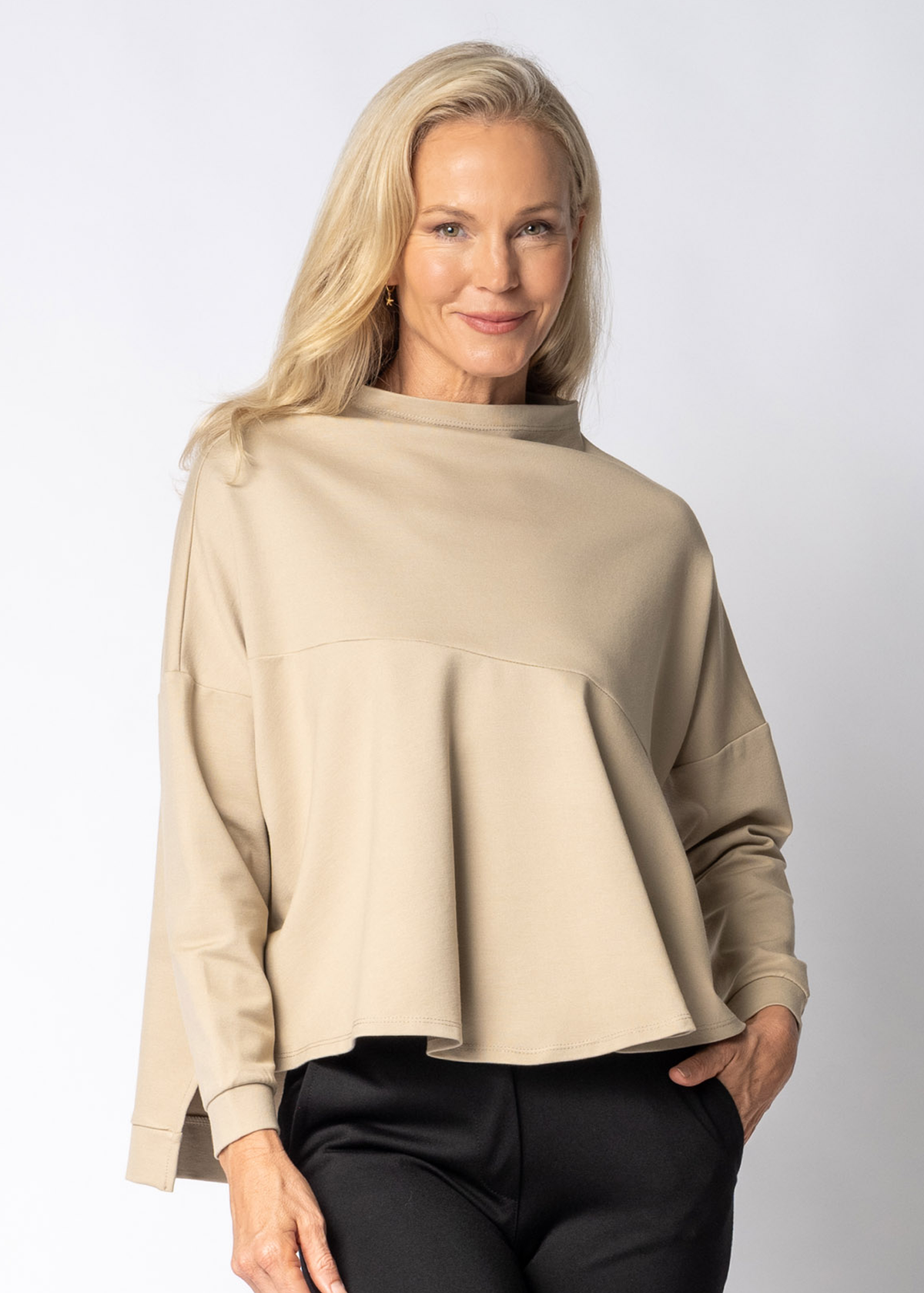 Amadia Top in Latte