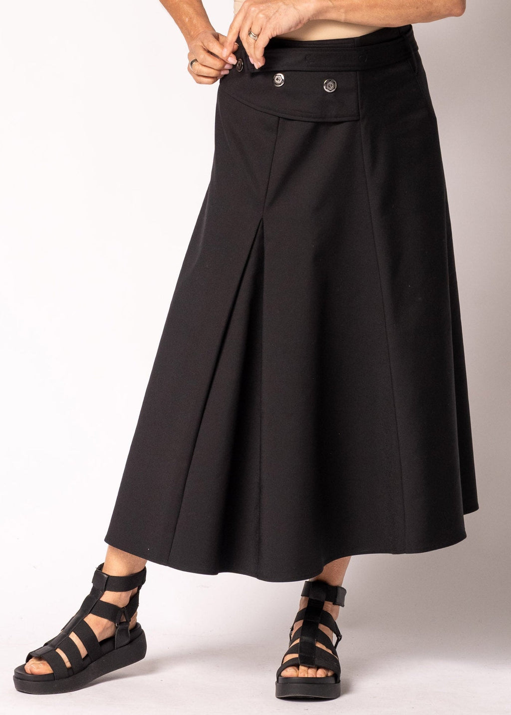 Geneva Skirt in Onyx