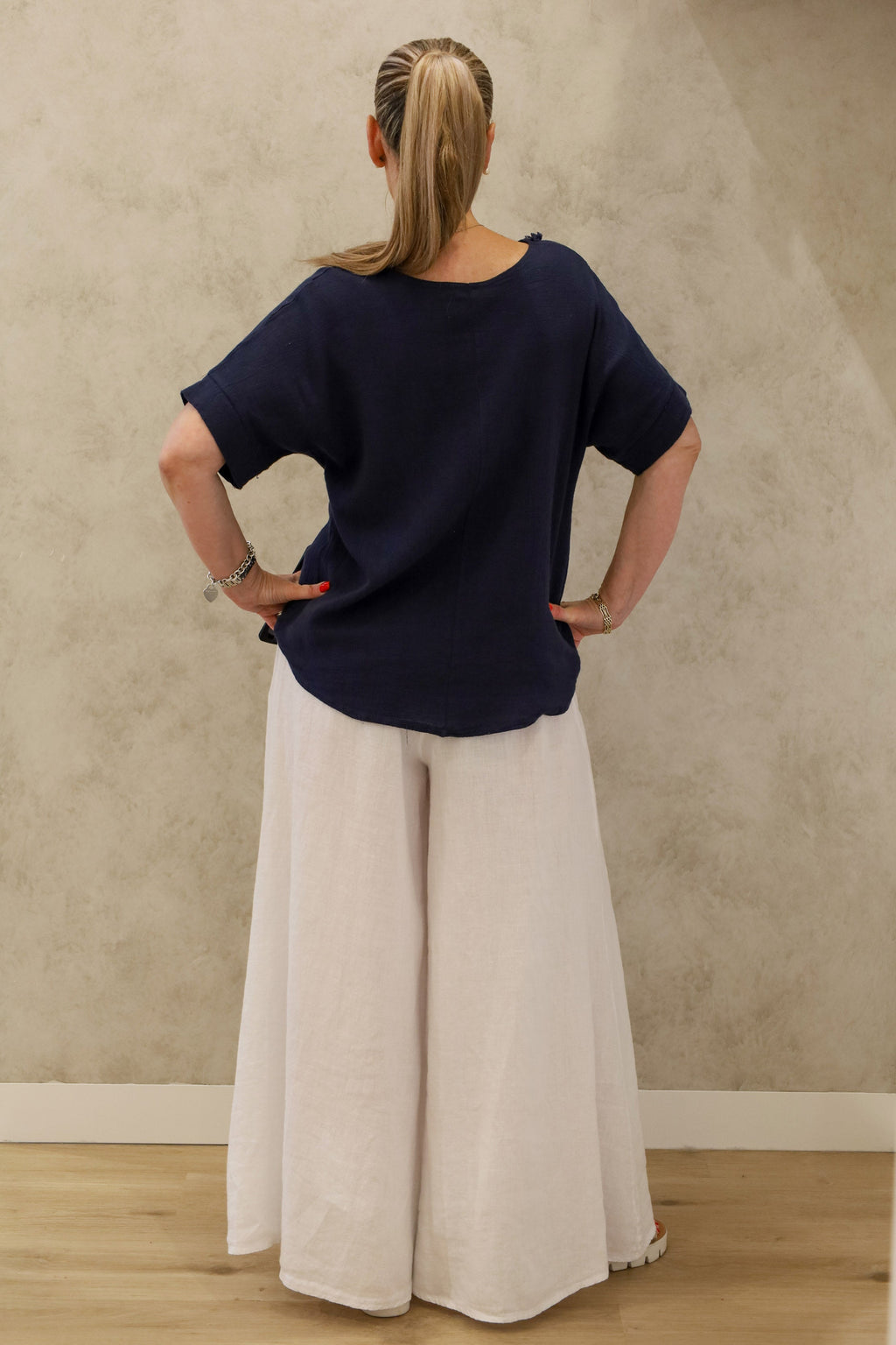 Haleigh Linen Top in Navy