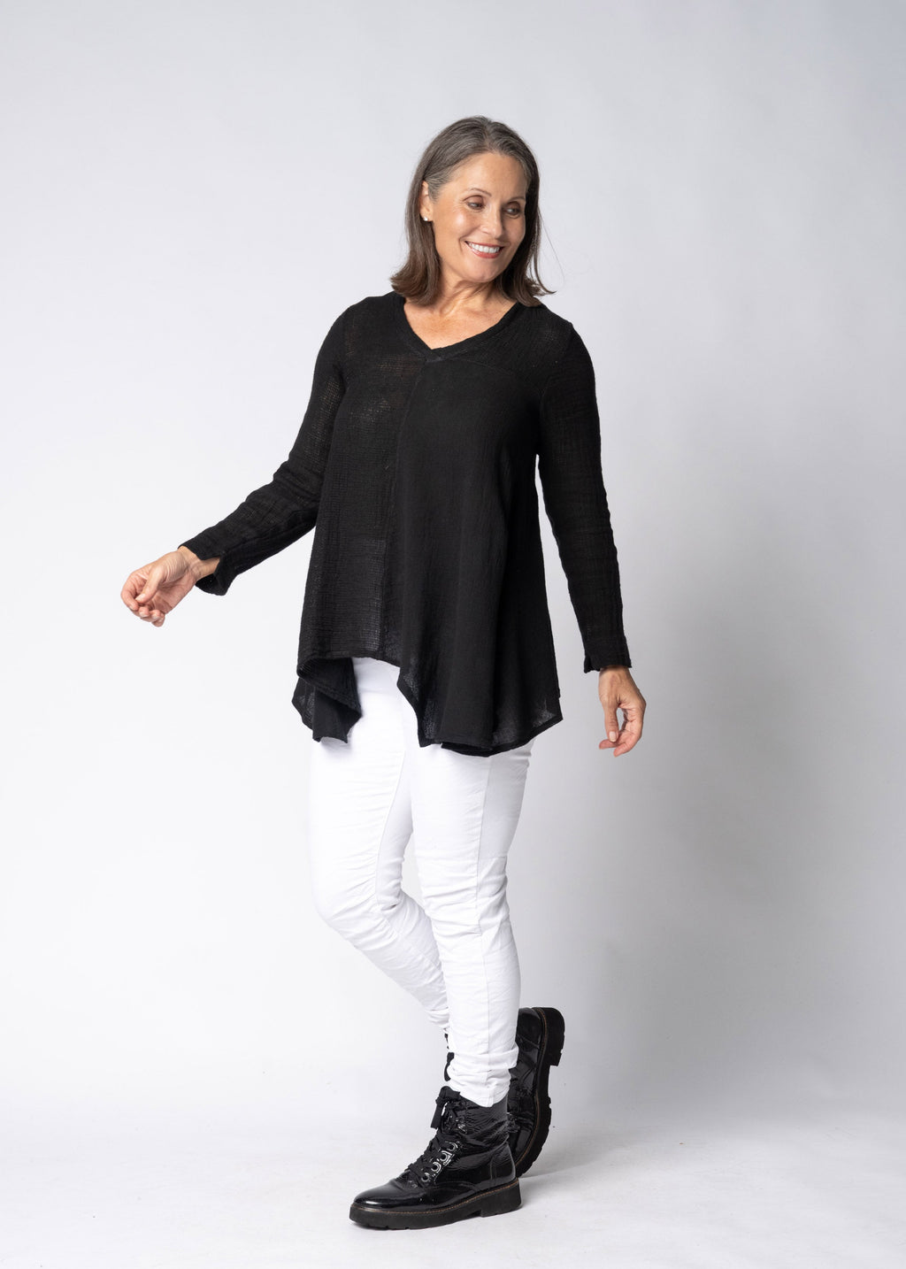 Fable Linen Top in Onyx