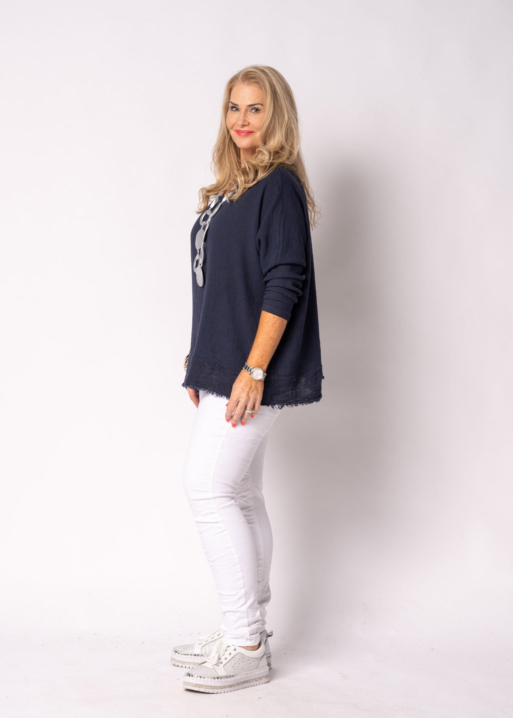 Arwyn Linen Blend Top in Navy
