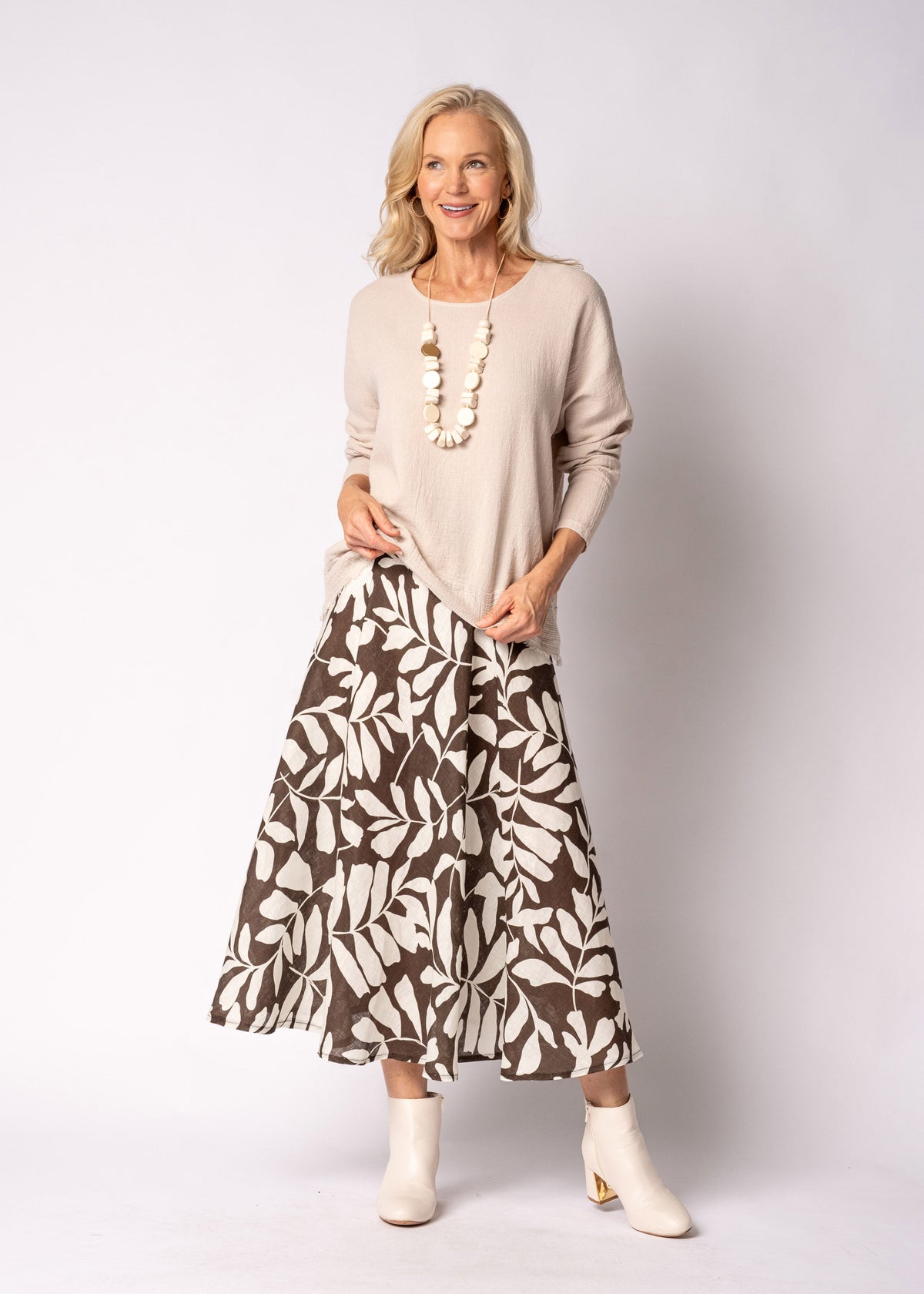 Arwyn Linen Blend Top in Latte