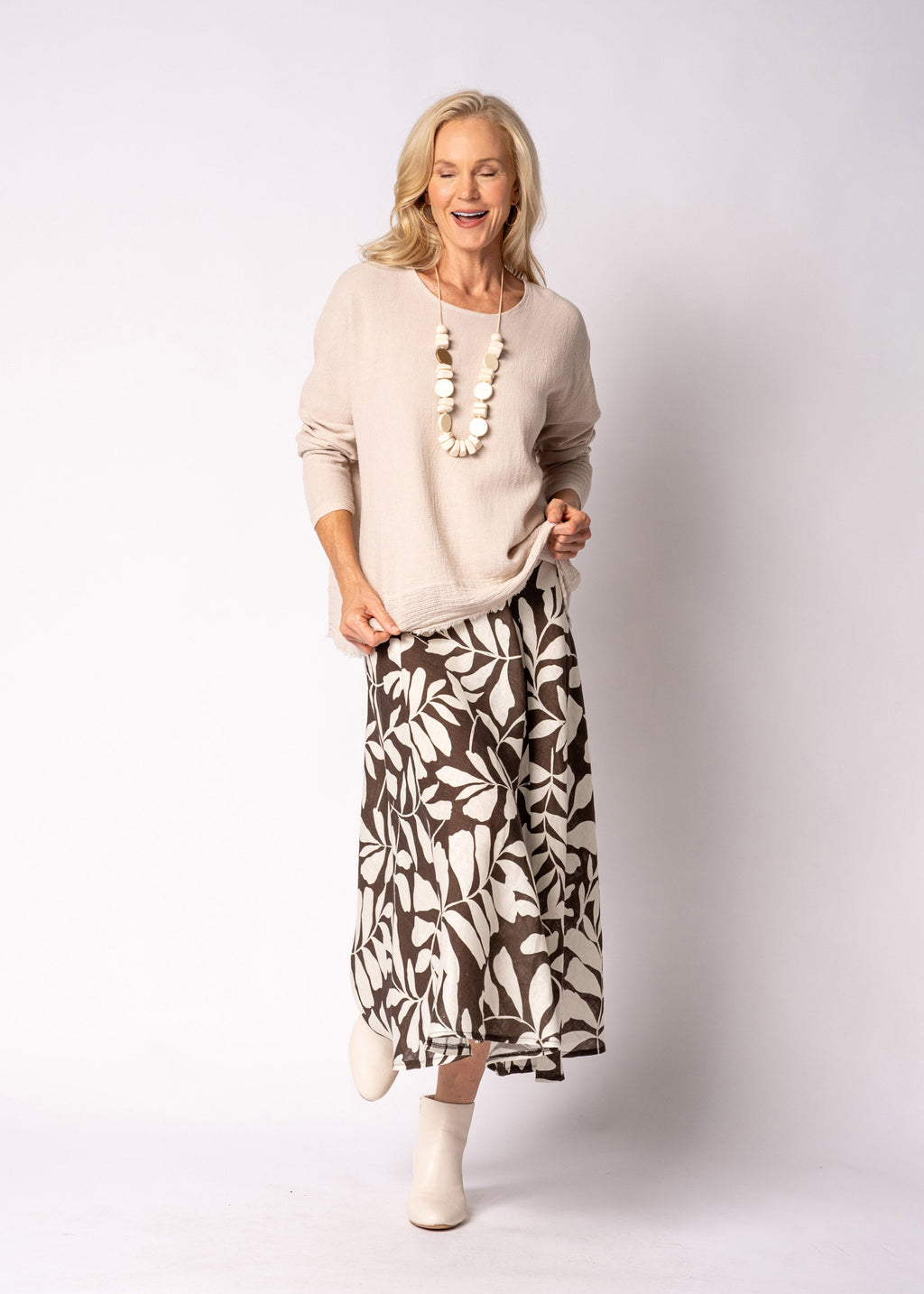 Arwyn Linen Blend Top in Latte