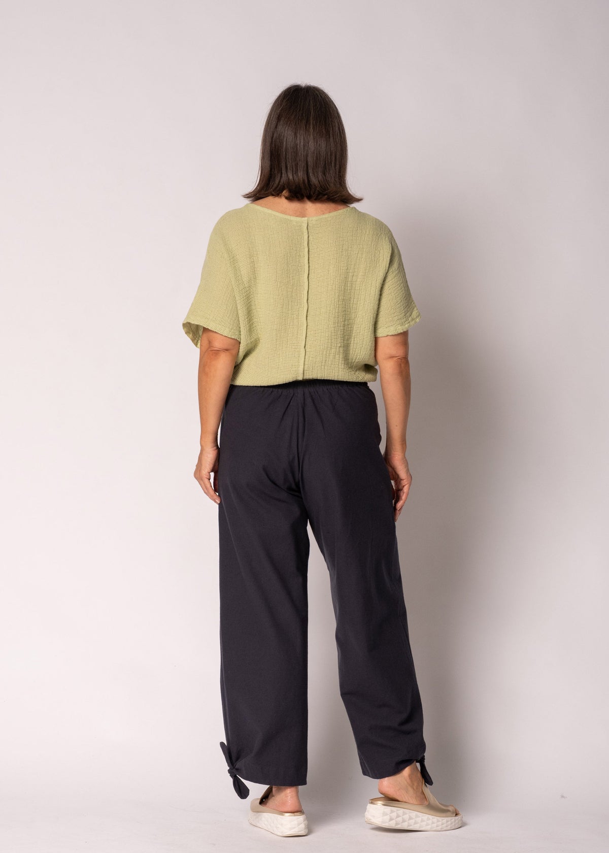 Delara Cotton Pants in Navy