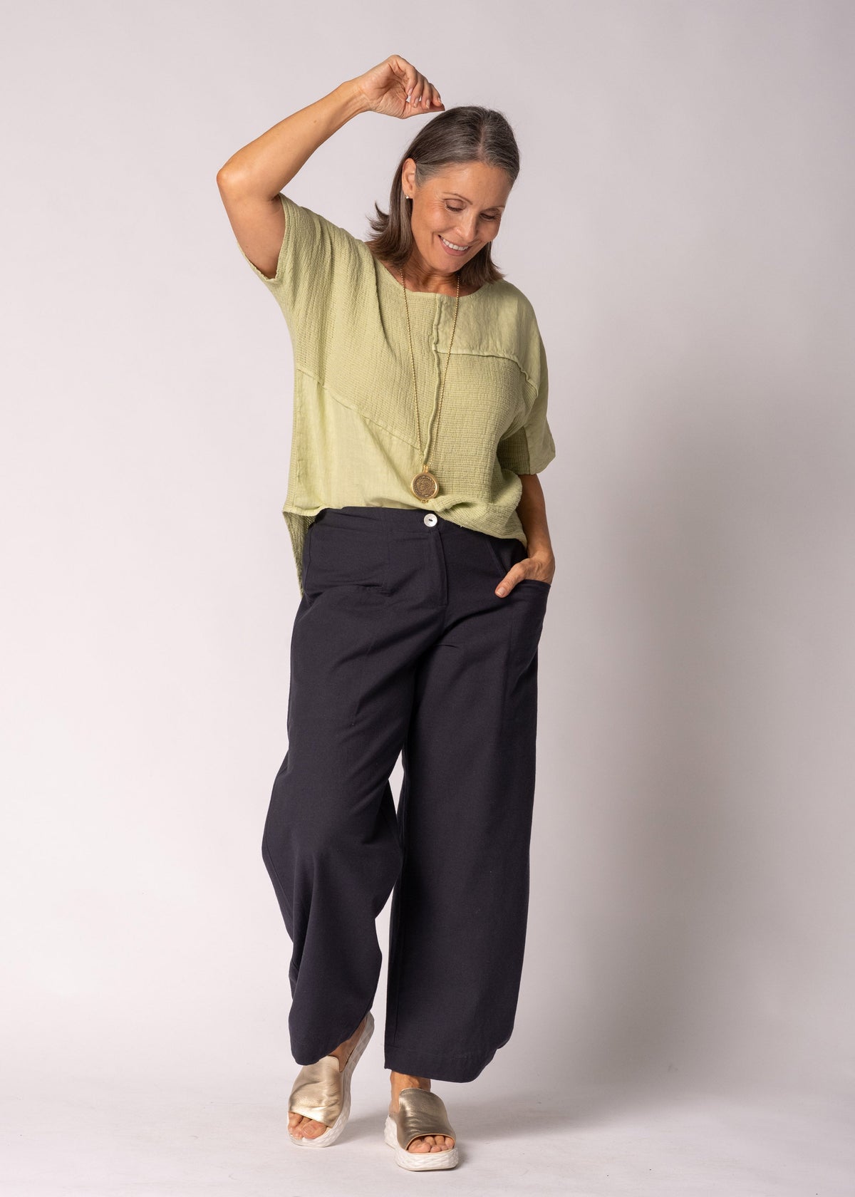 Nalina Linen Top in Lily Green