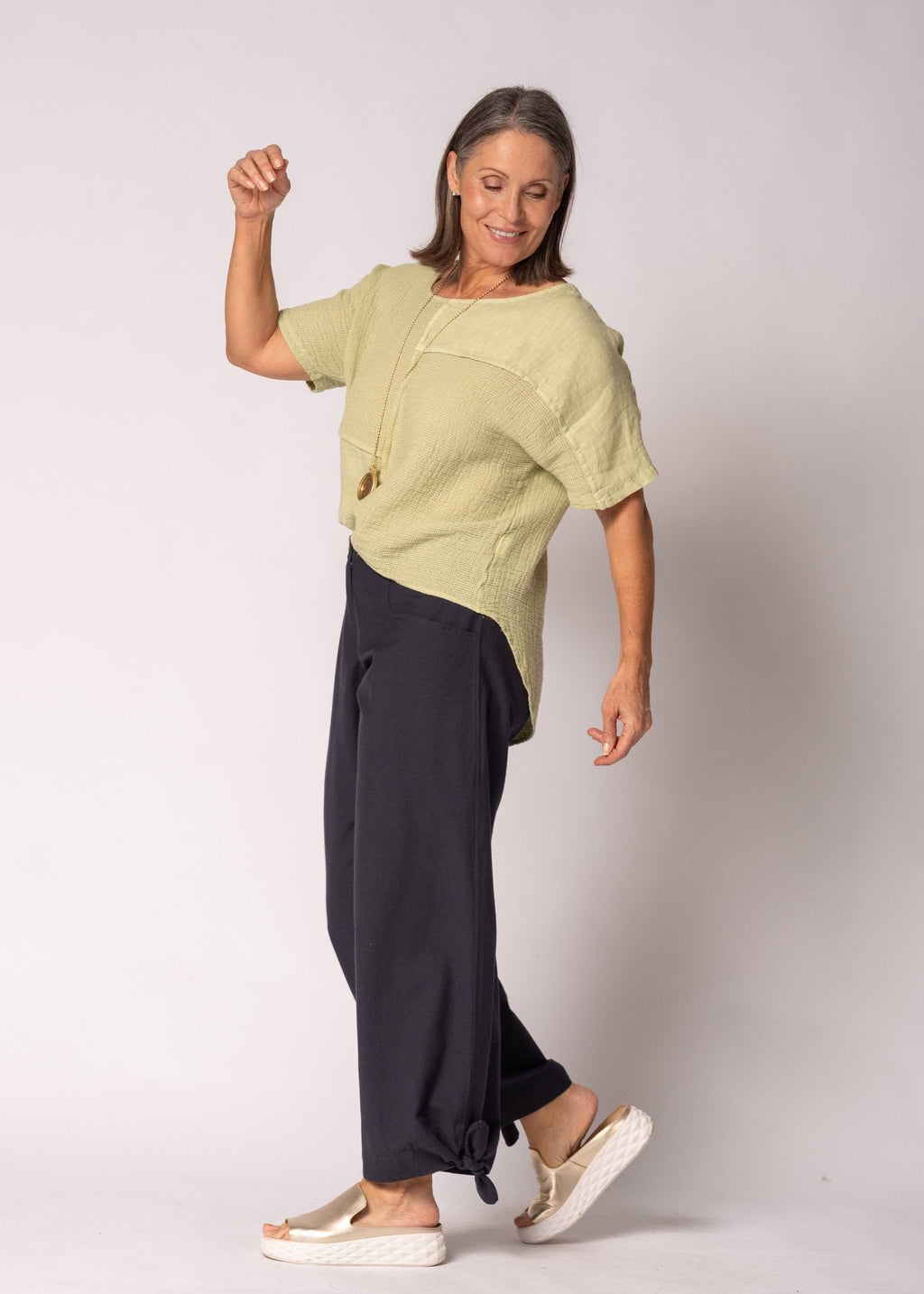 Nalina Linen Top in Lily Green