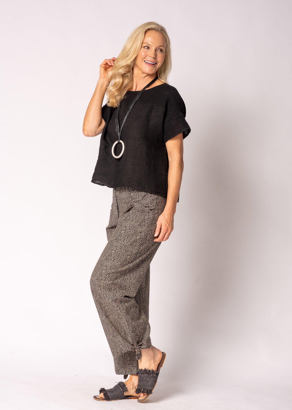 Delara Cotton Pants in Onyx