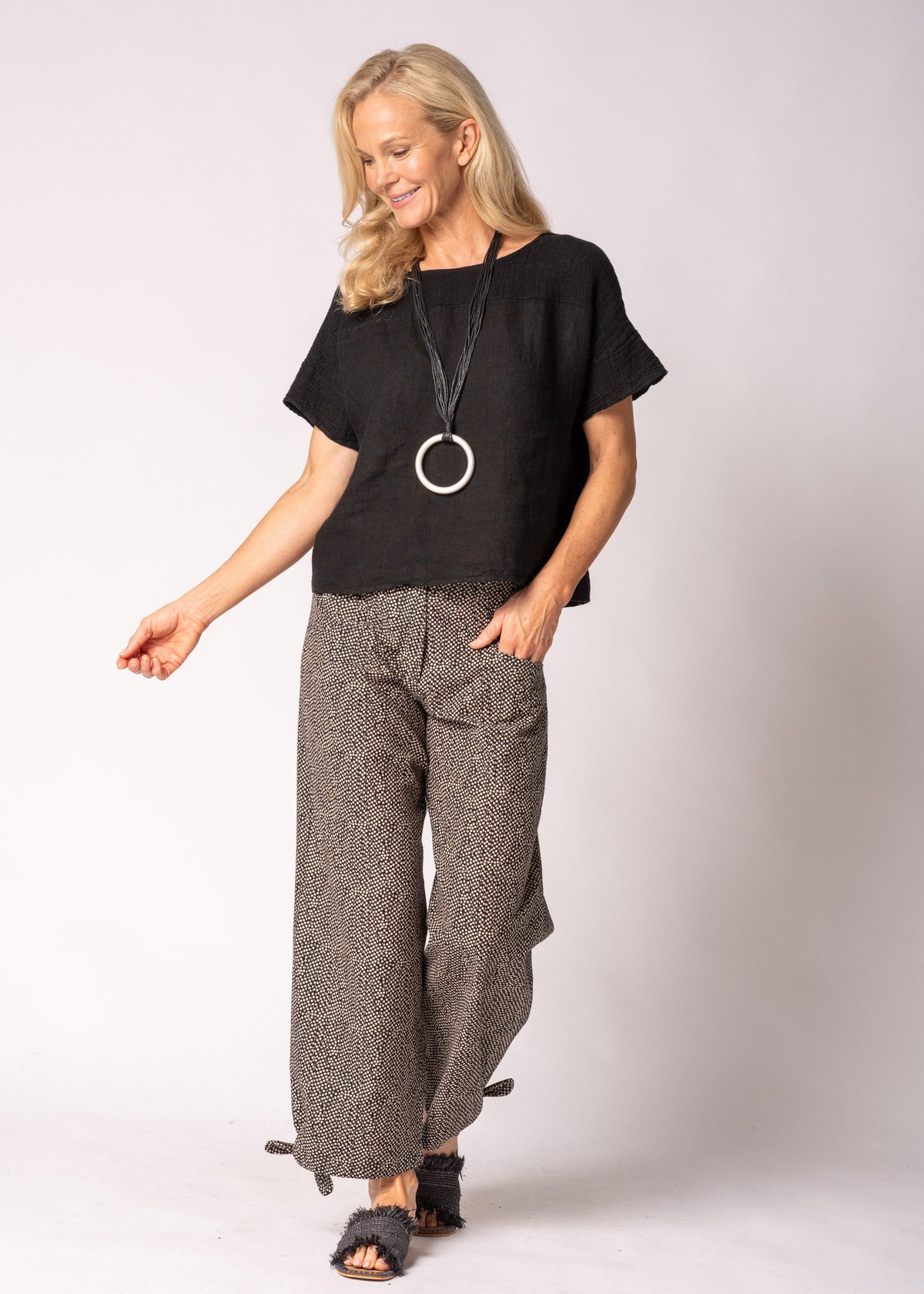 Eleni Linen Top in Onyx