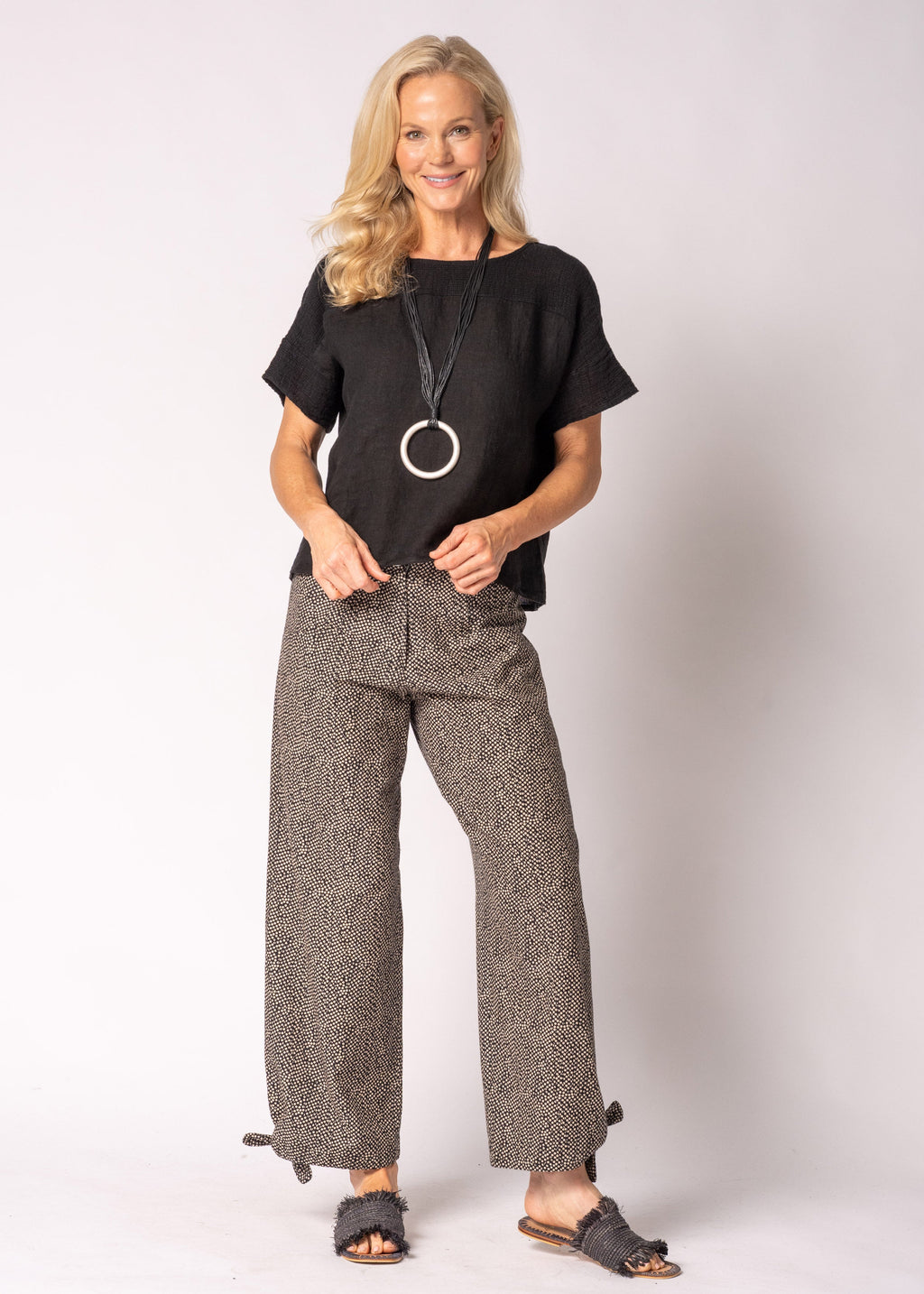 Delara Cotton Pants in Onyx