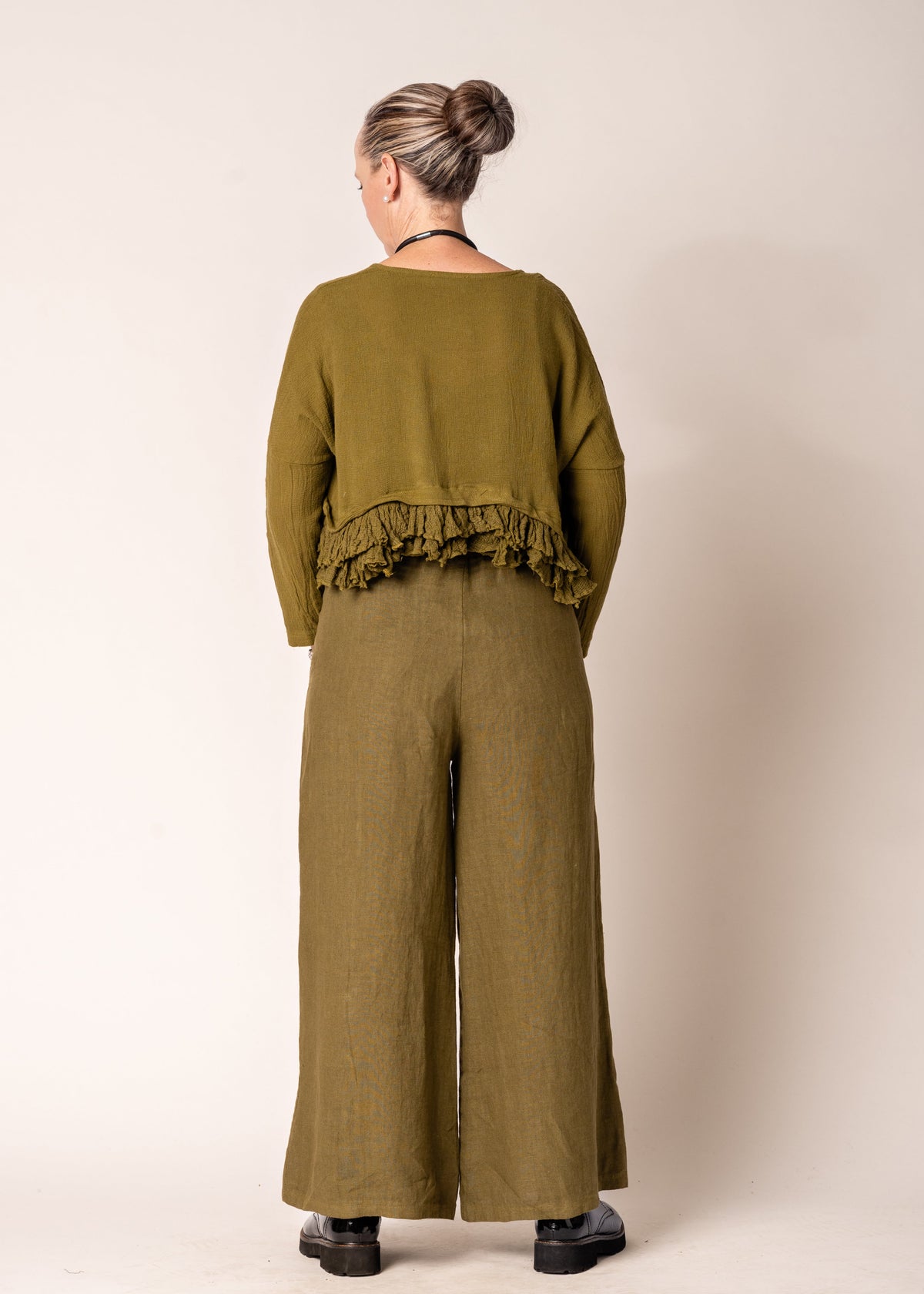 Patsy Linen Jacket in Green Olive