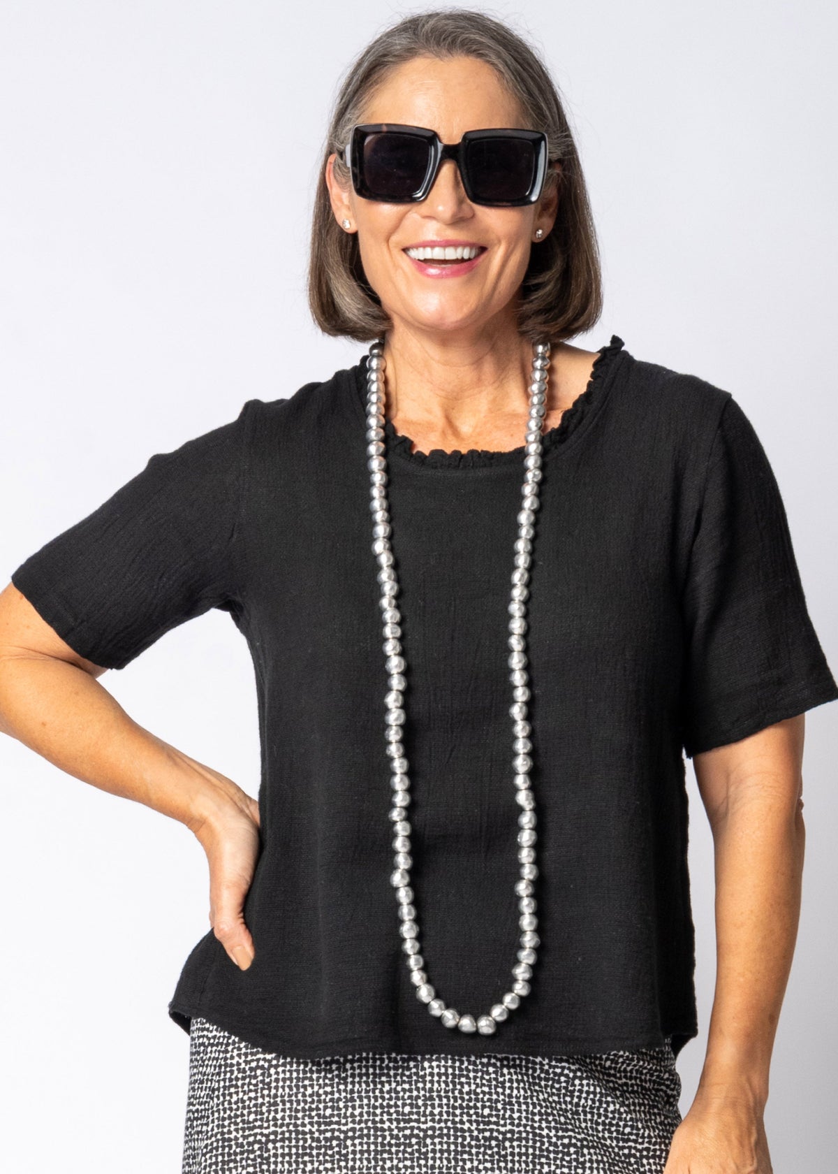 Romara Linen Top in Onyx