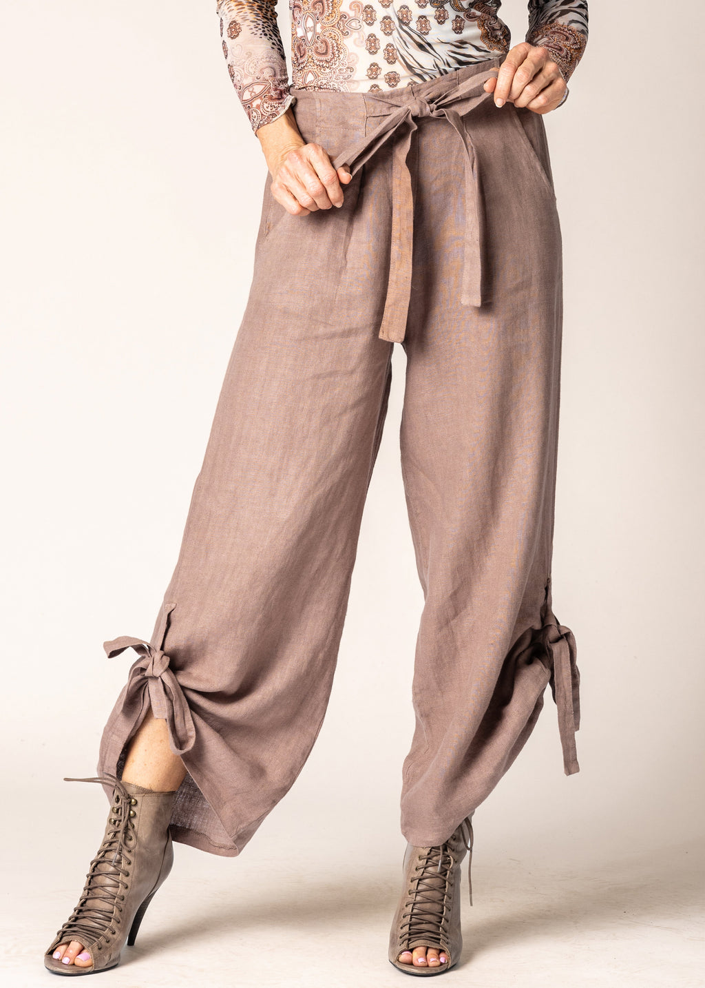 Gabriella Linen Pants in Milk Chocolate