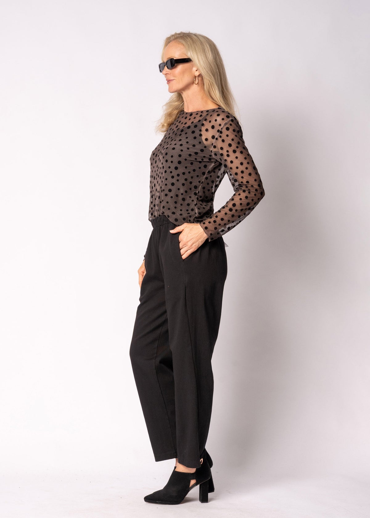 Alindra Pants in Onyx