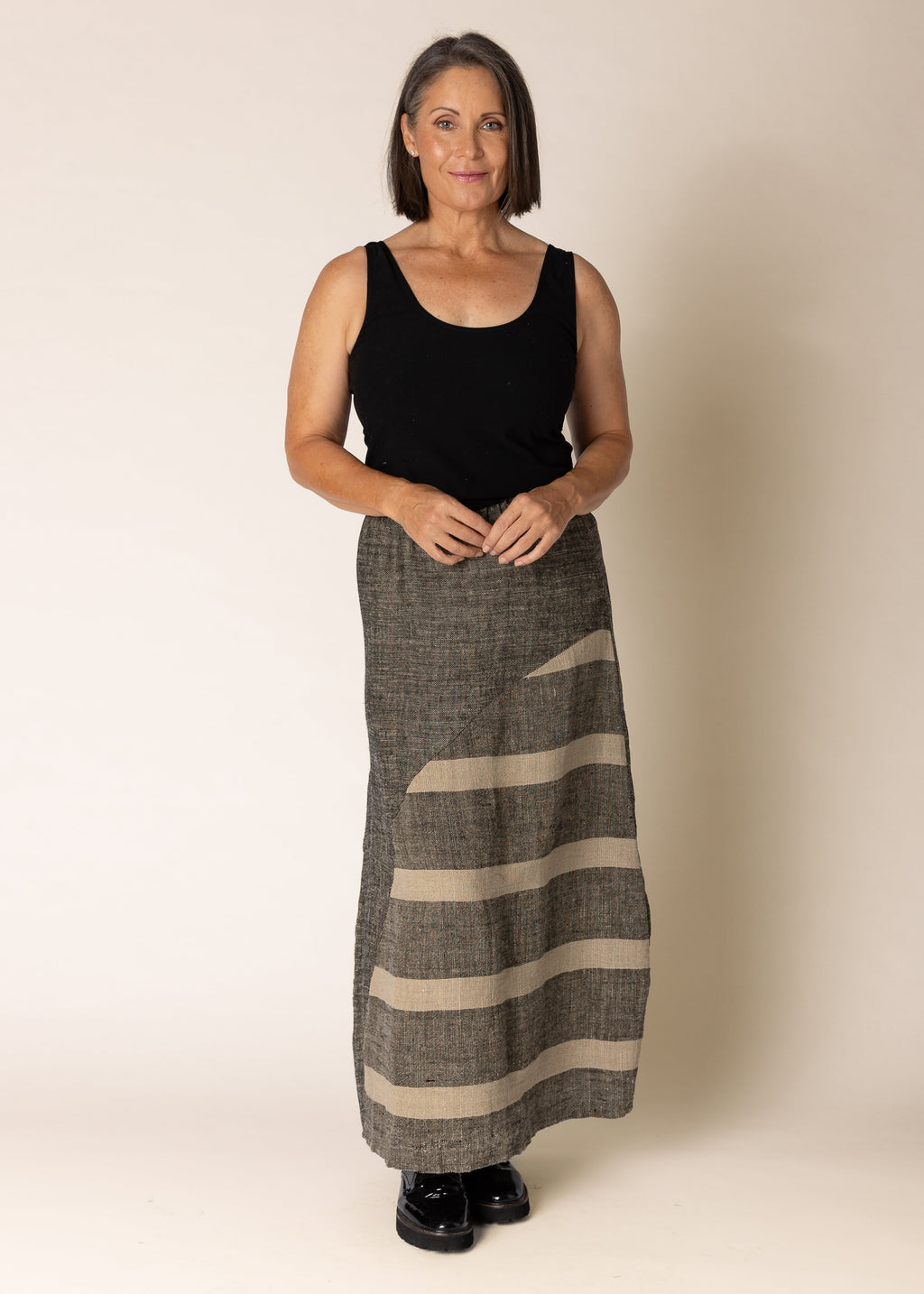 Verity Linen Skirt in Onyx