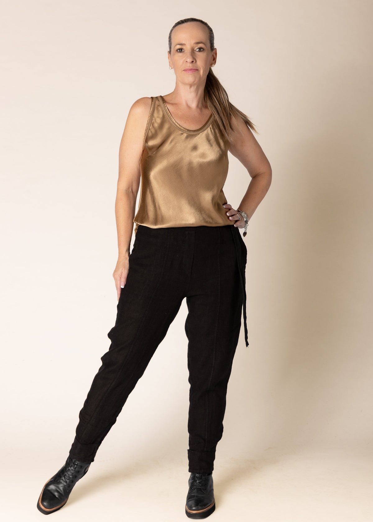 Helena Linen Pants in Onyx