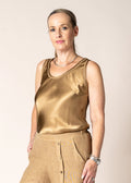 Toyah Singlet in Desert