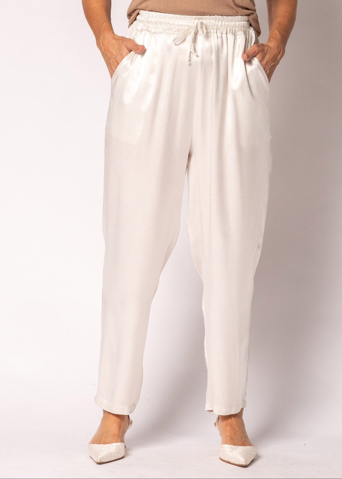 Caselle Pants in Latte