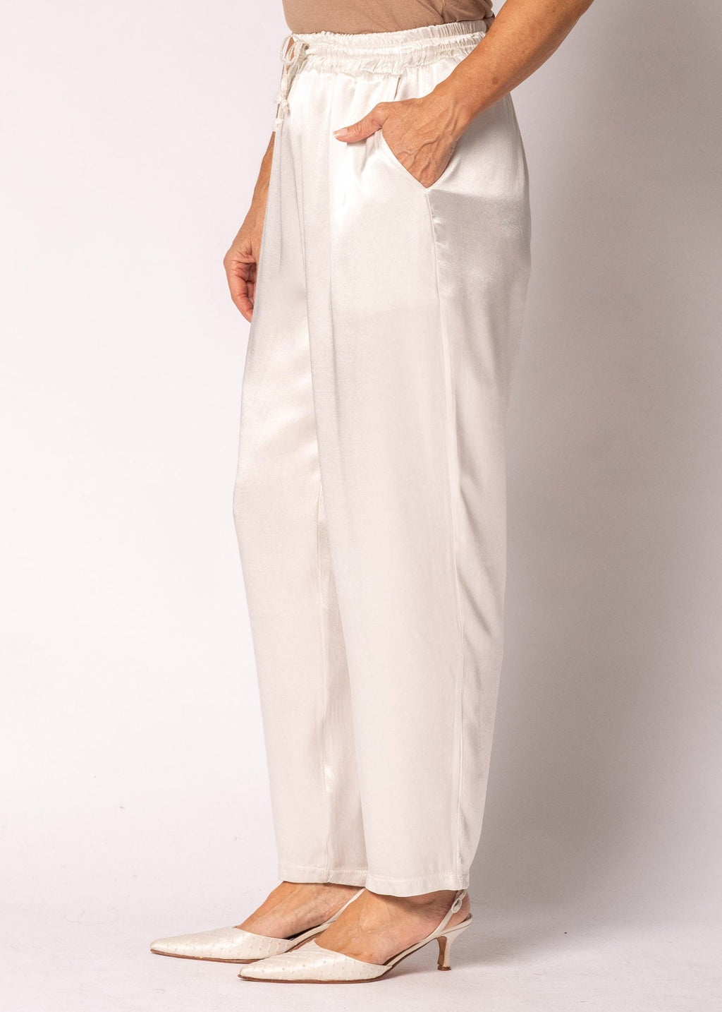 Caselle Pants in Latte