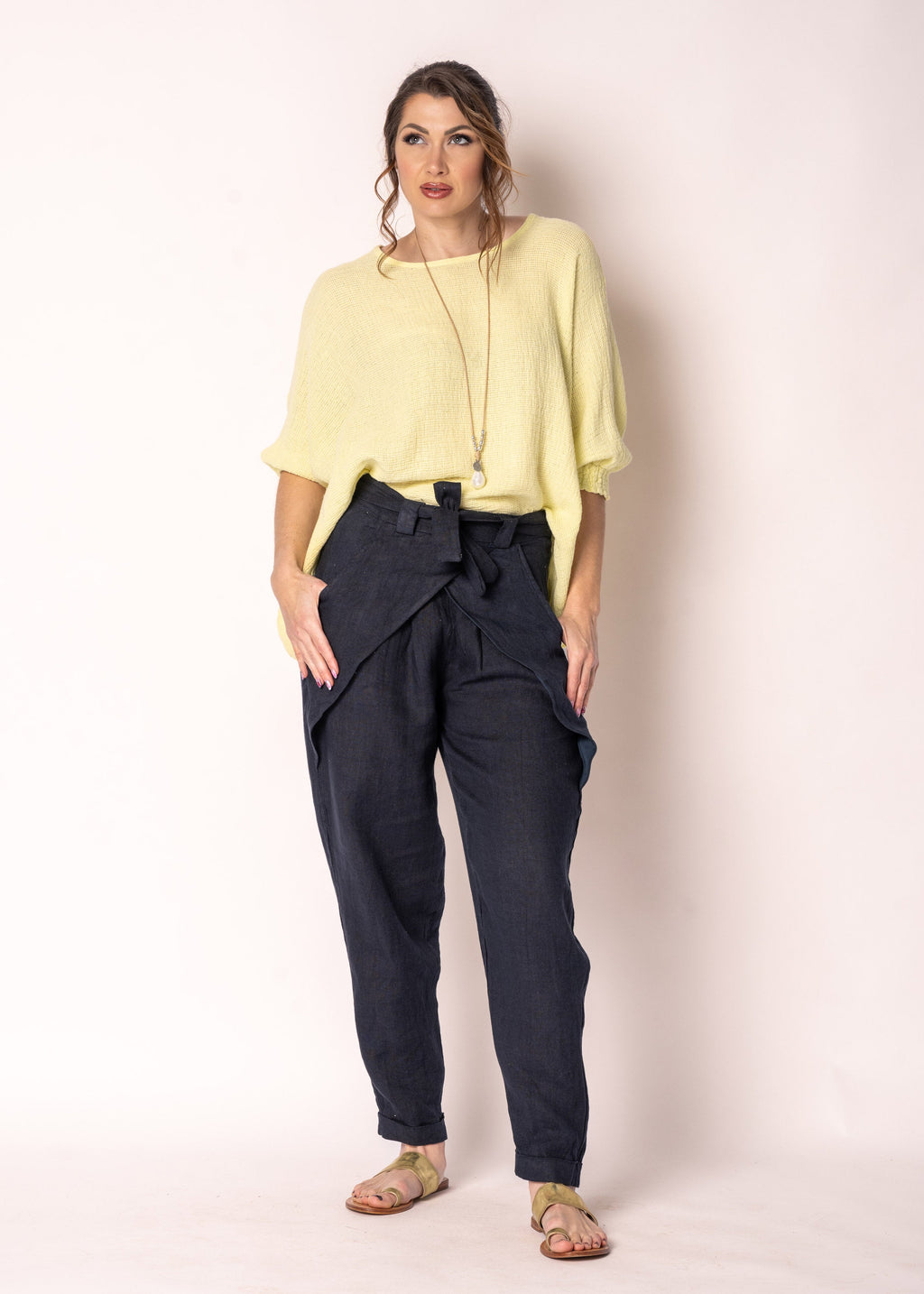 Cosima Linen Pants in Navy