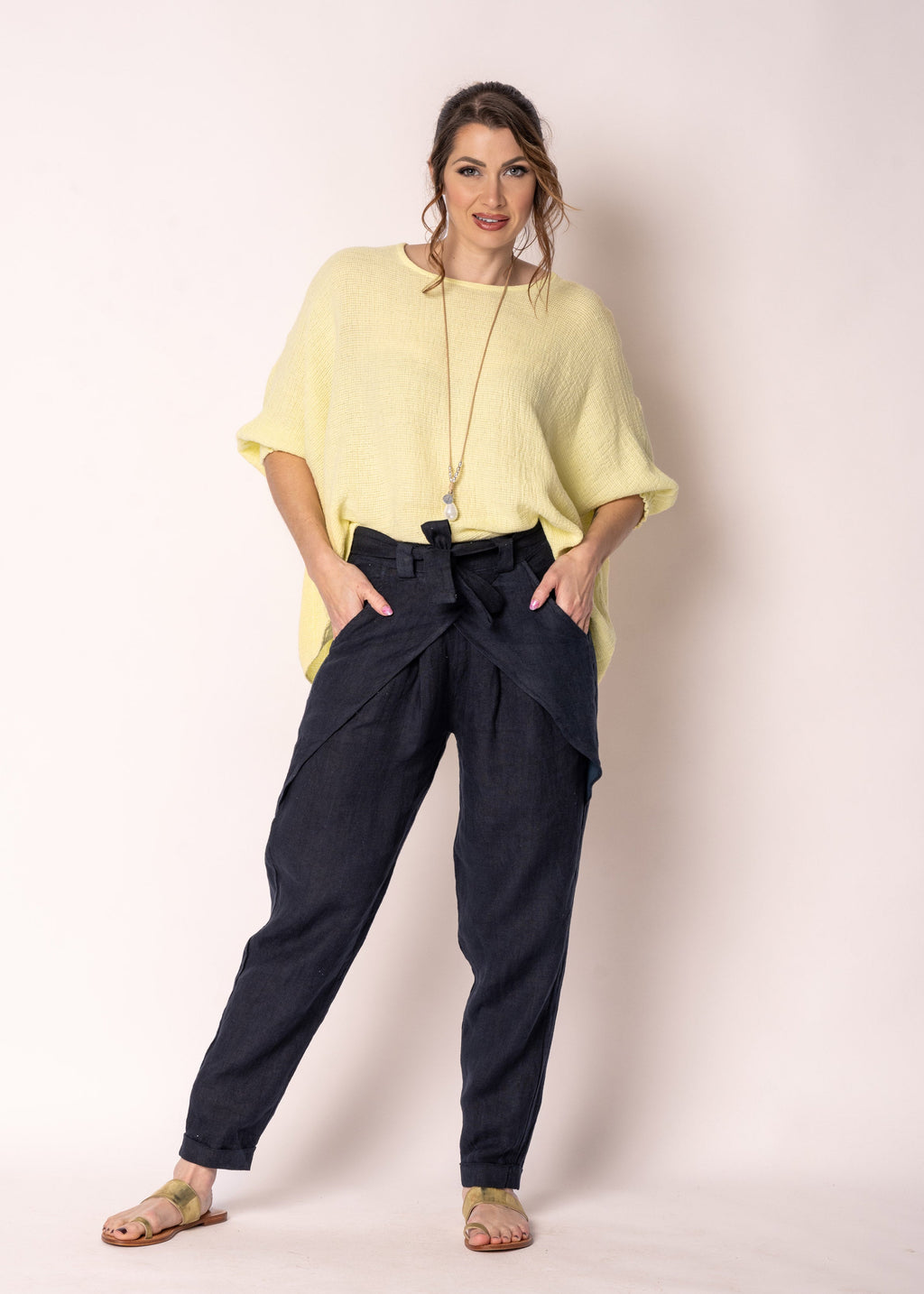 Cosima Linen Pants in Navy