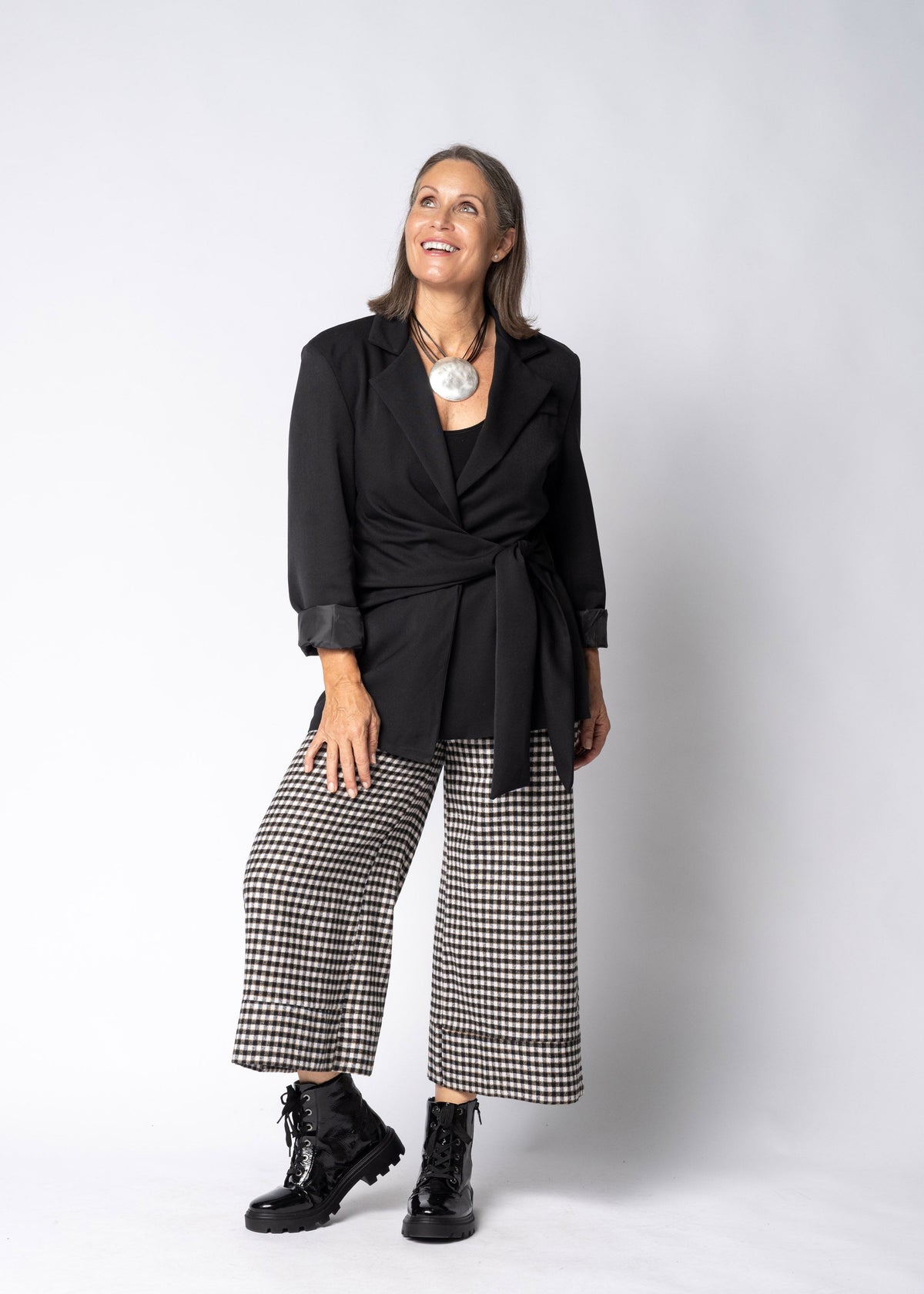 Evira Pants in Onyx