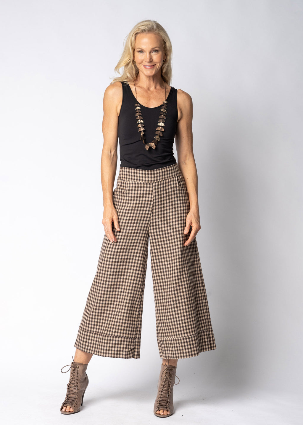 Evira Pants in Chocolate Truffle