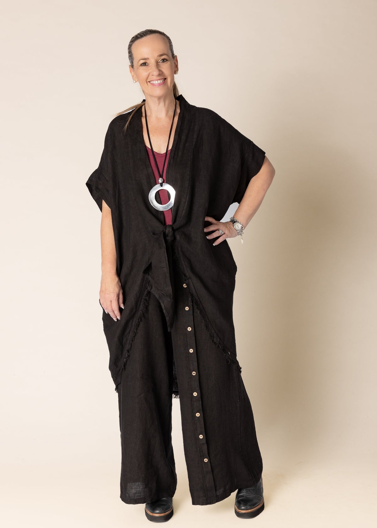 Hayley Linen Jacket in Onyx