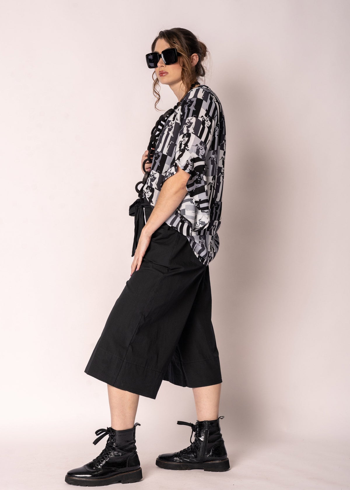Rennie Top in Granite