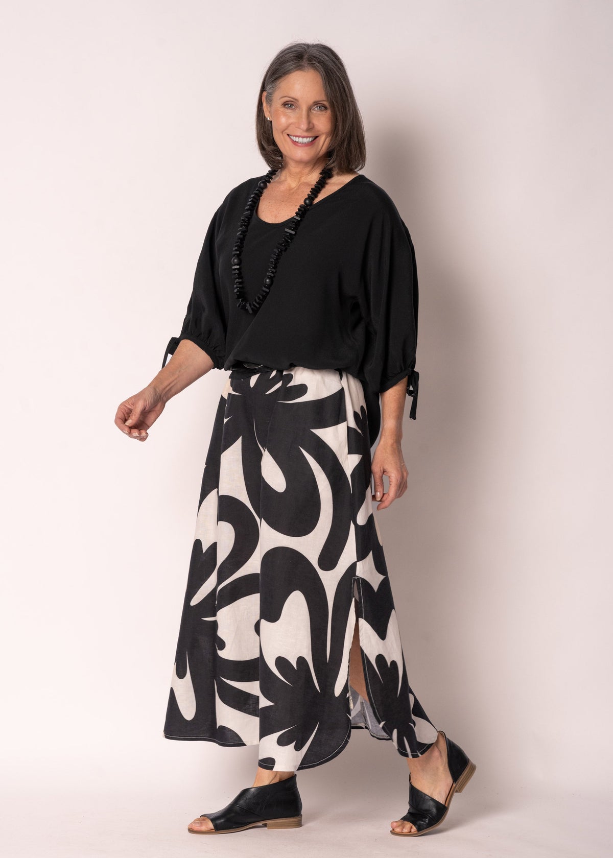 Dinara Top in Onyx