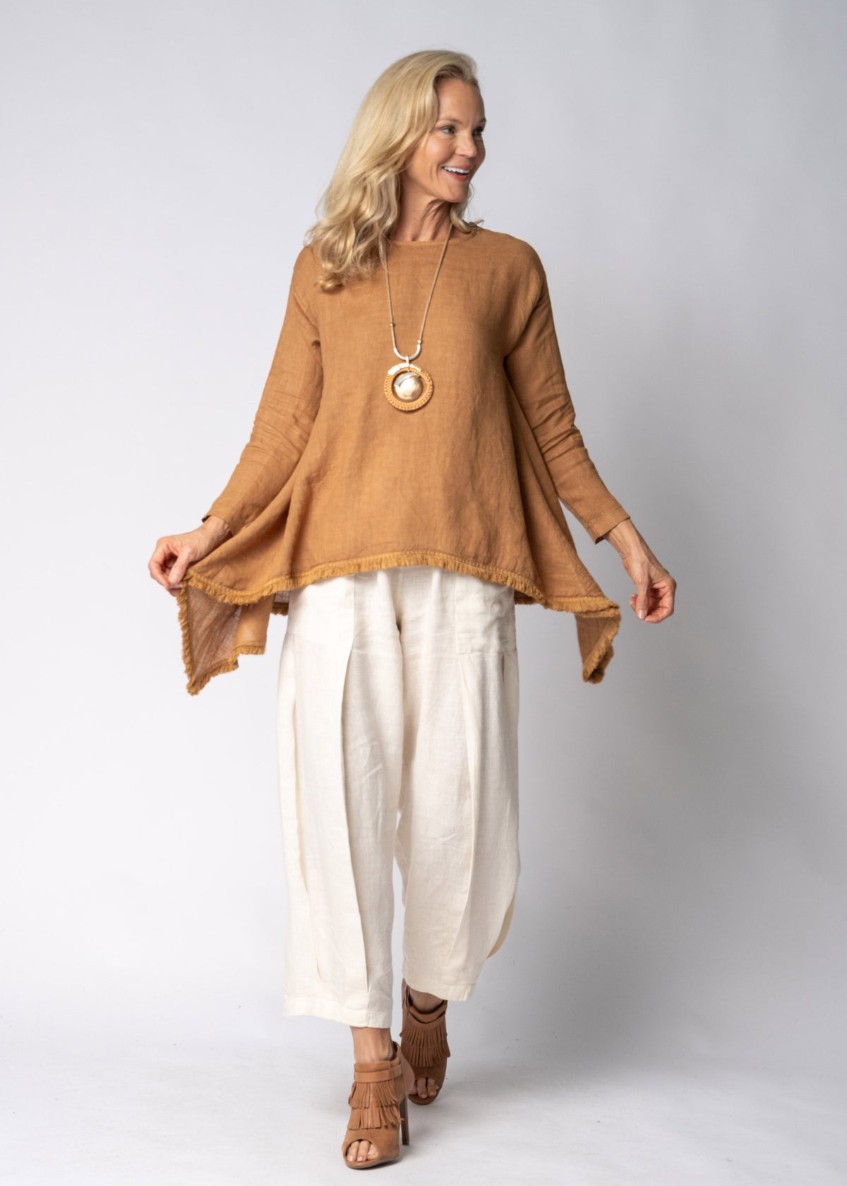 Ellery Linen Top in Sahara Sand