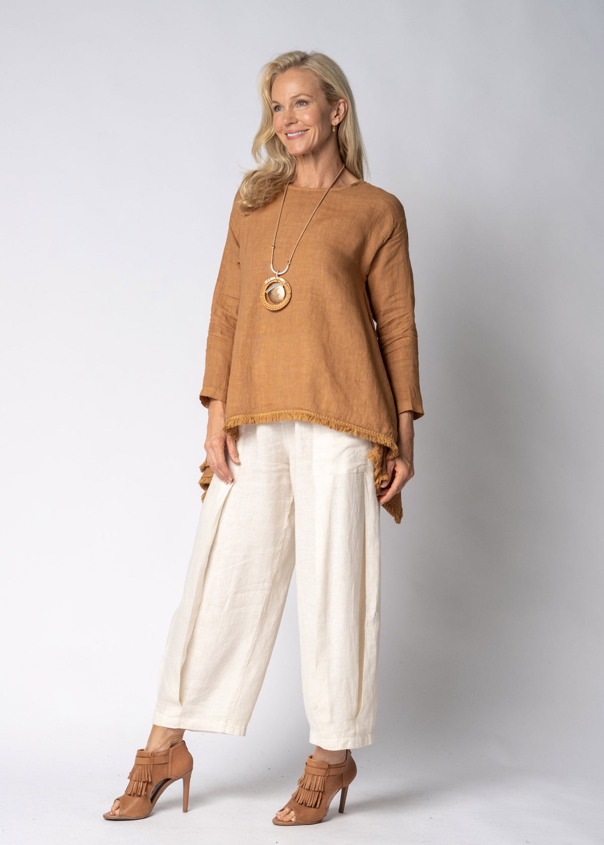 Ellery Linen Top in Sahara Sand