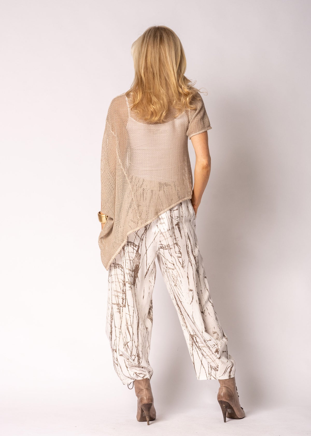 Elloway Cotton Top in Antique Beige